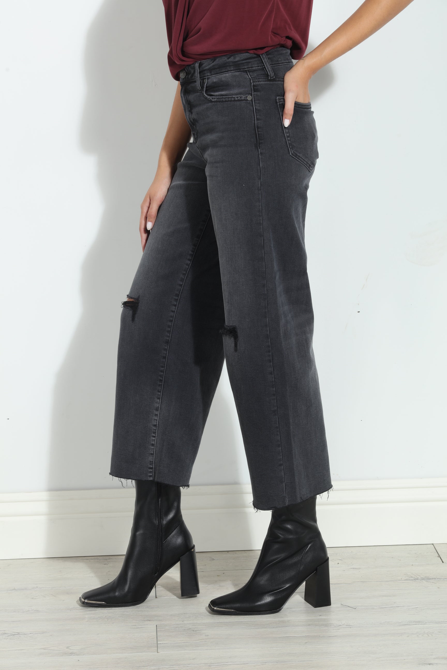 Hidden Jeans Nori Cropped Wide Leg- Charcoal