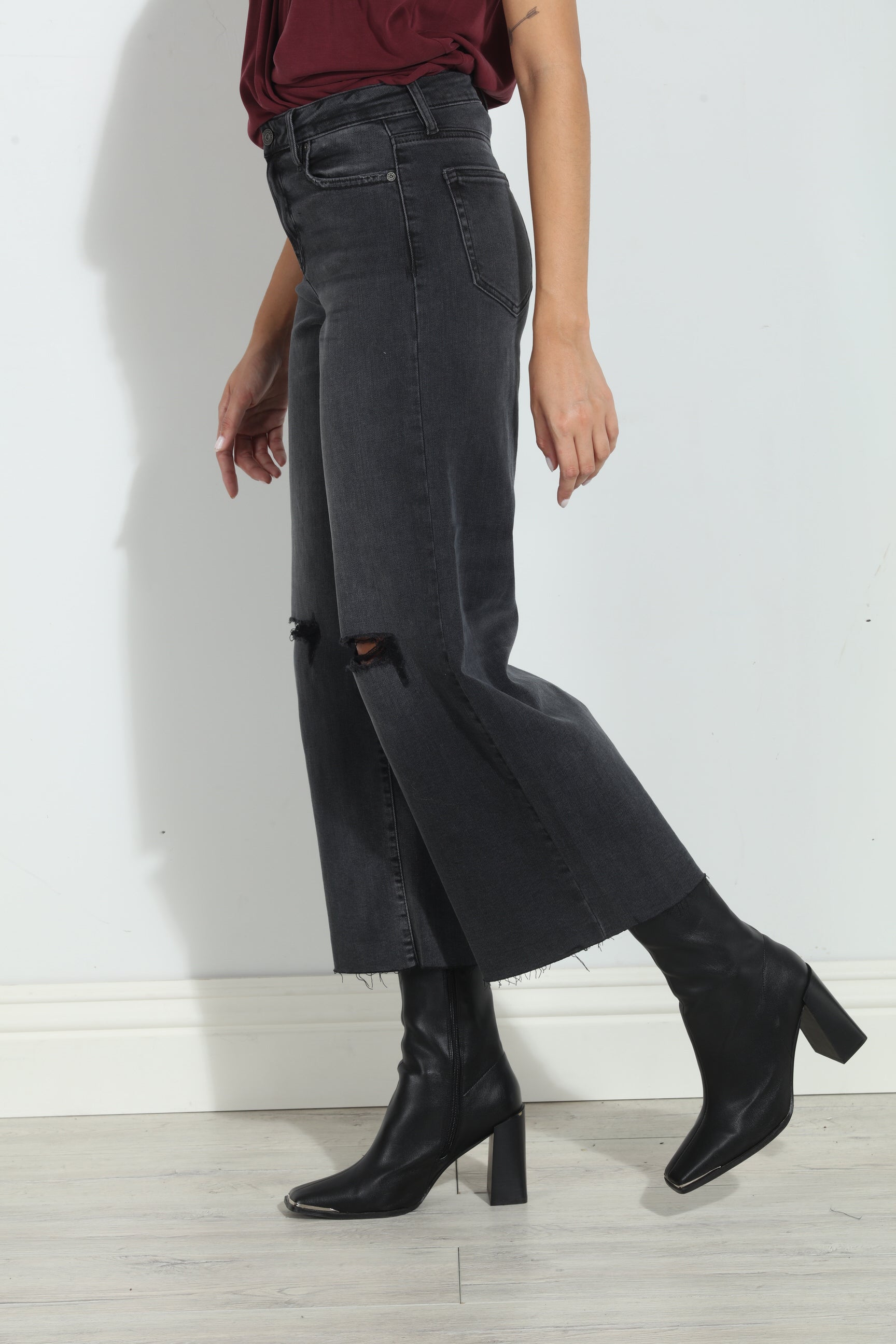 Hidden Jeans Nori Cropped Wide Leg- Charcoal