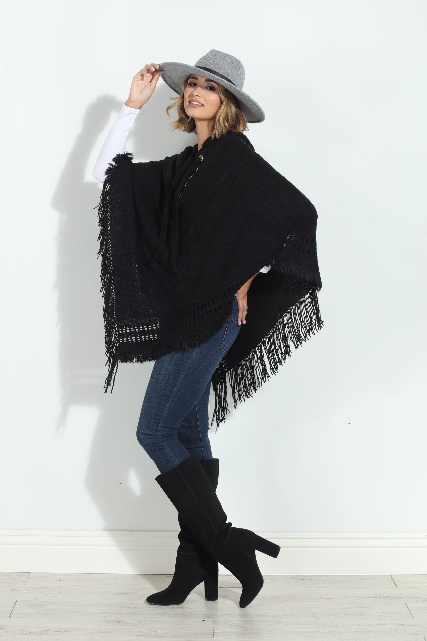 Black Cozy Tassel Poncho