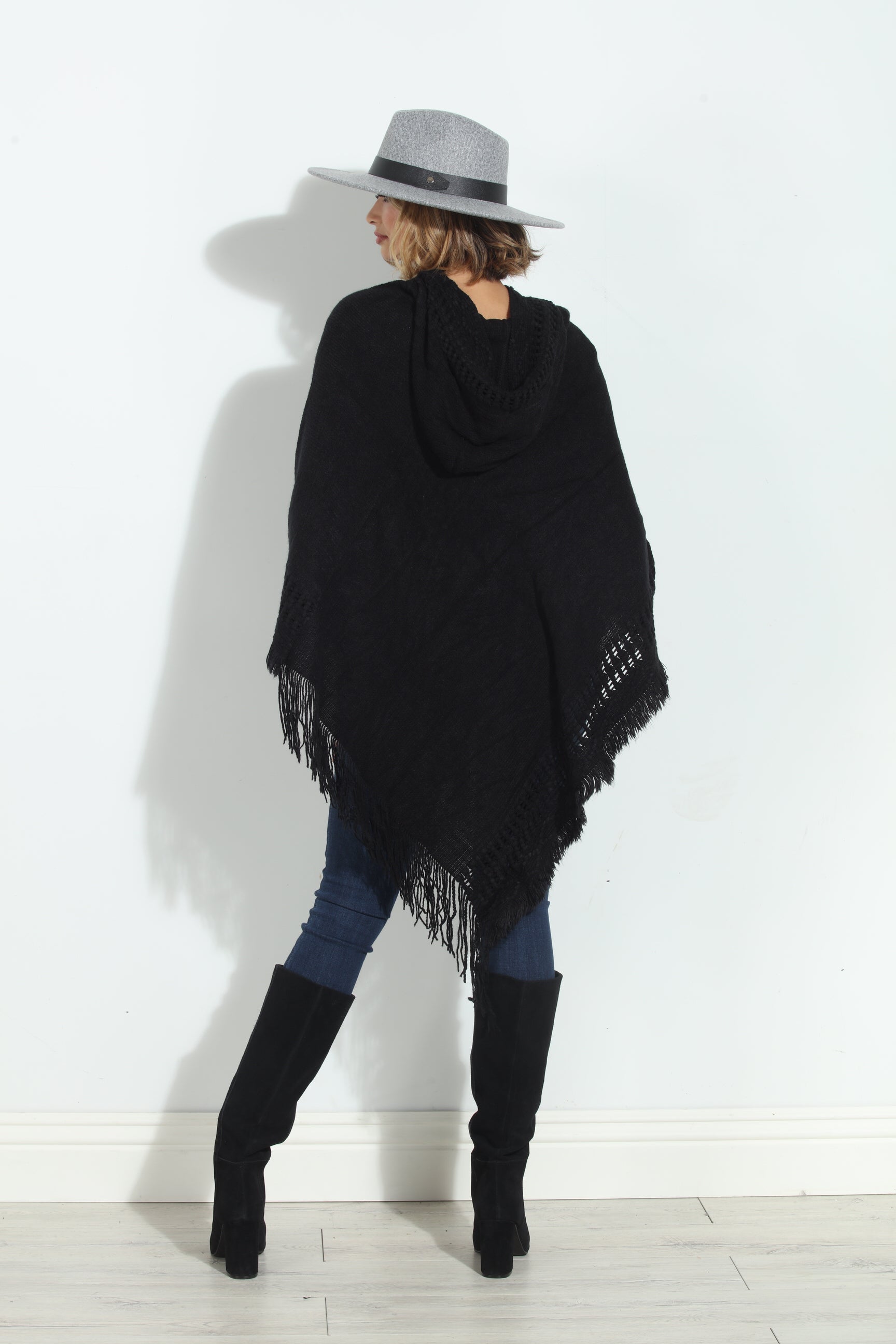 Black Cozy Tassel Poncho