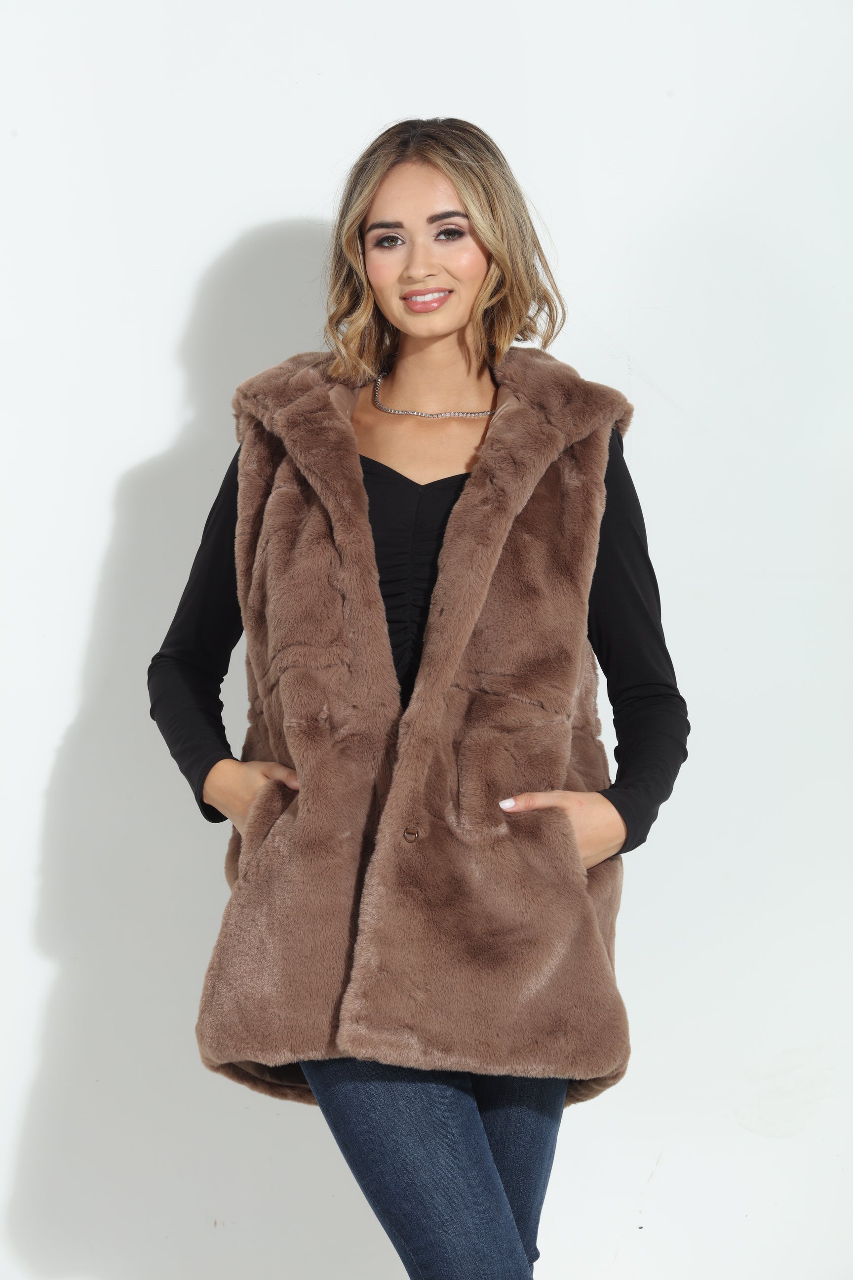 Fur hooded vest outlet womens