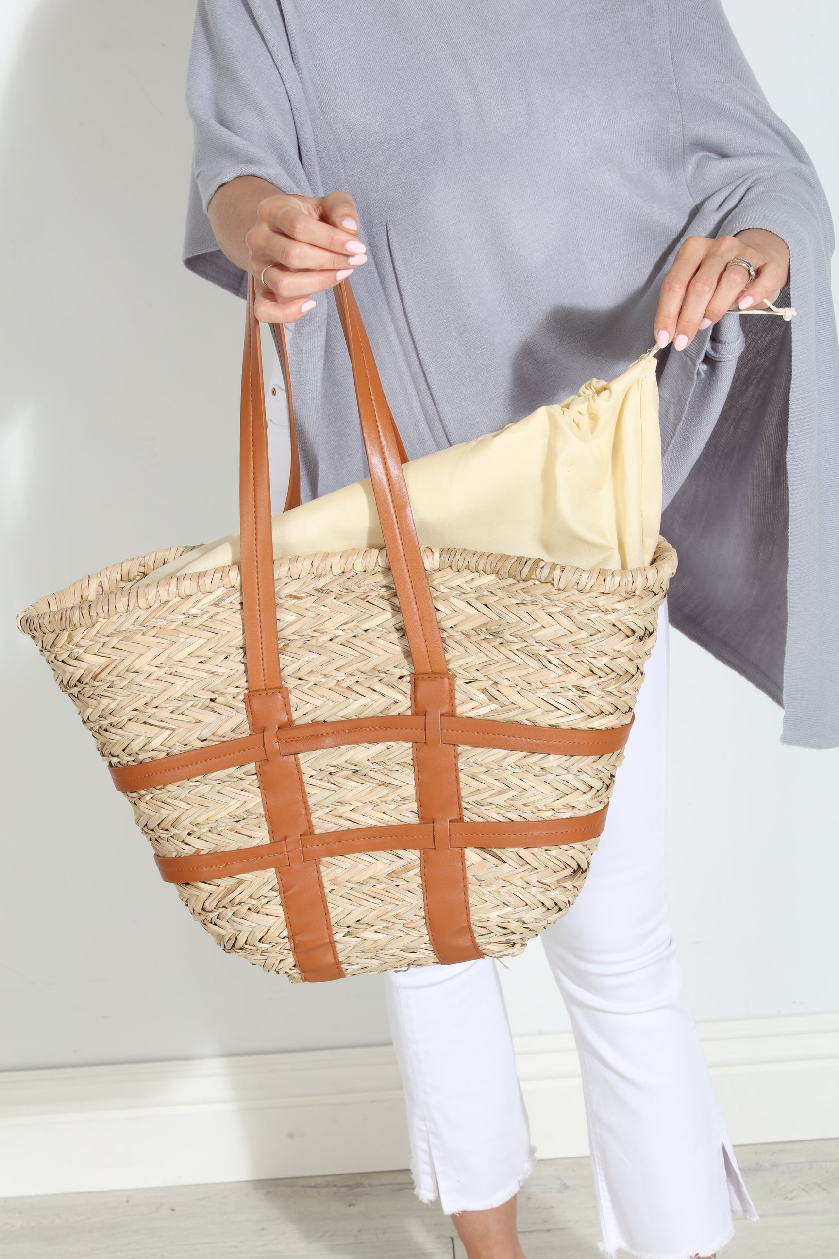 Willow Straw Tote