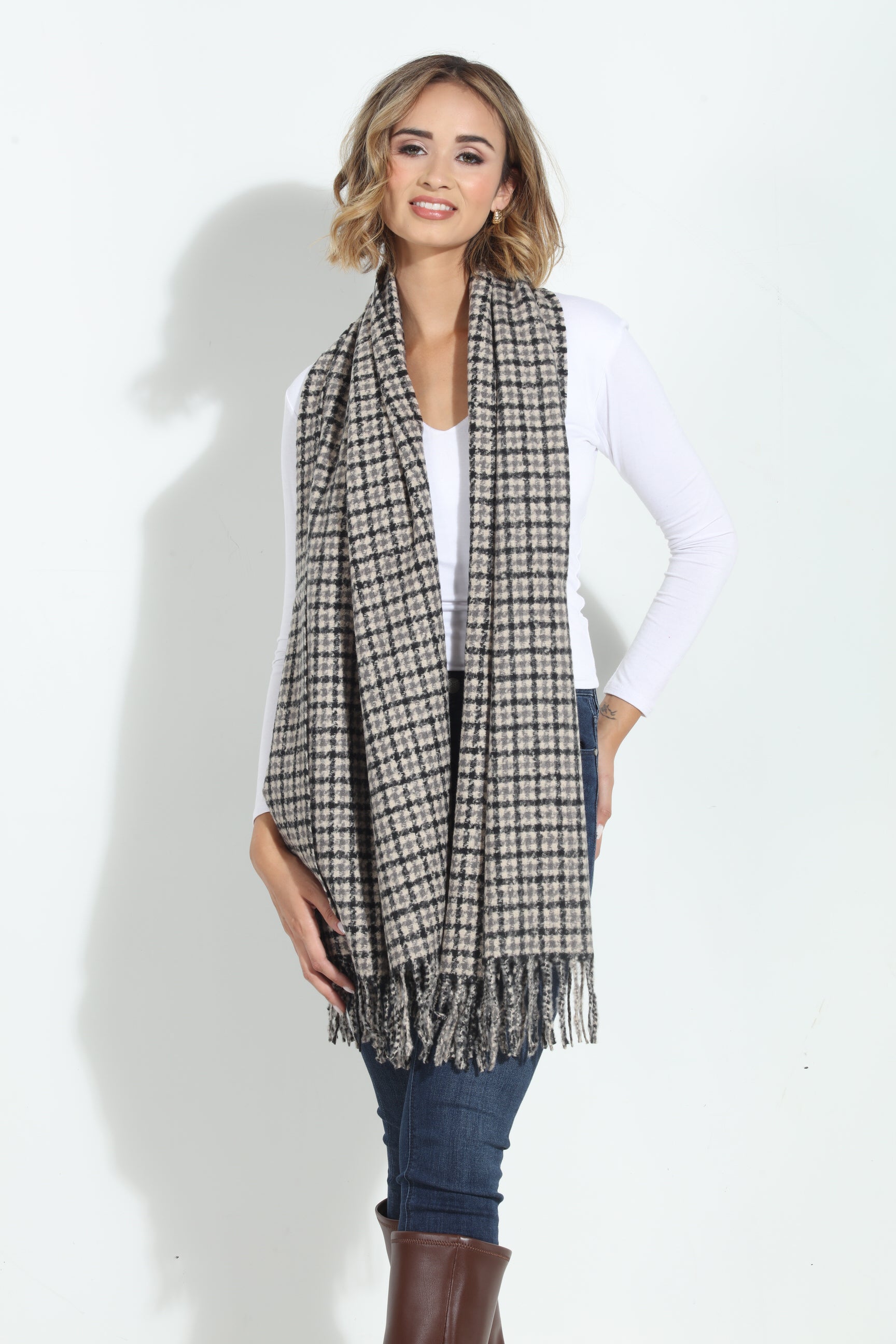 Dayna Plaid Scarf