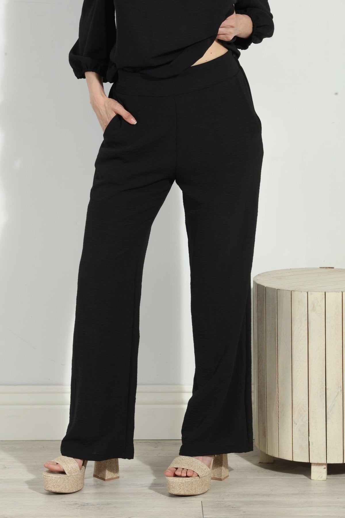 Black Airflow Woven Trousers