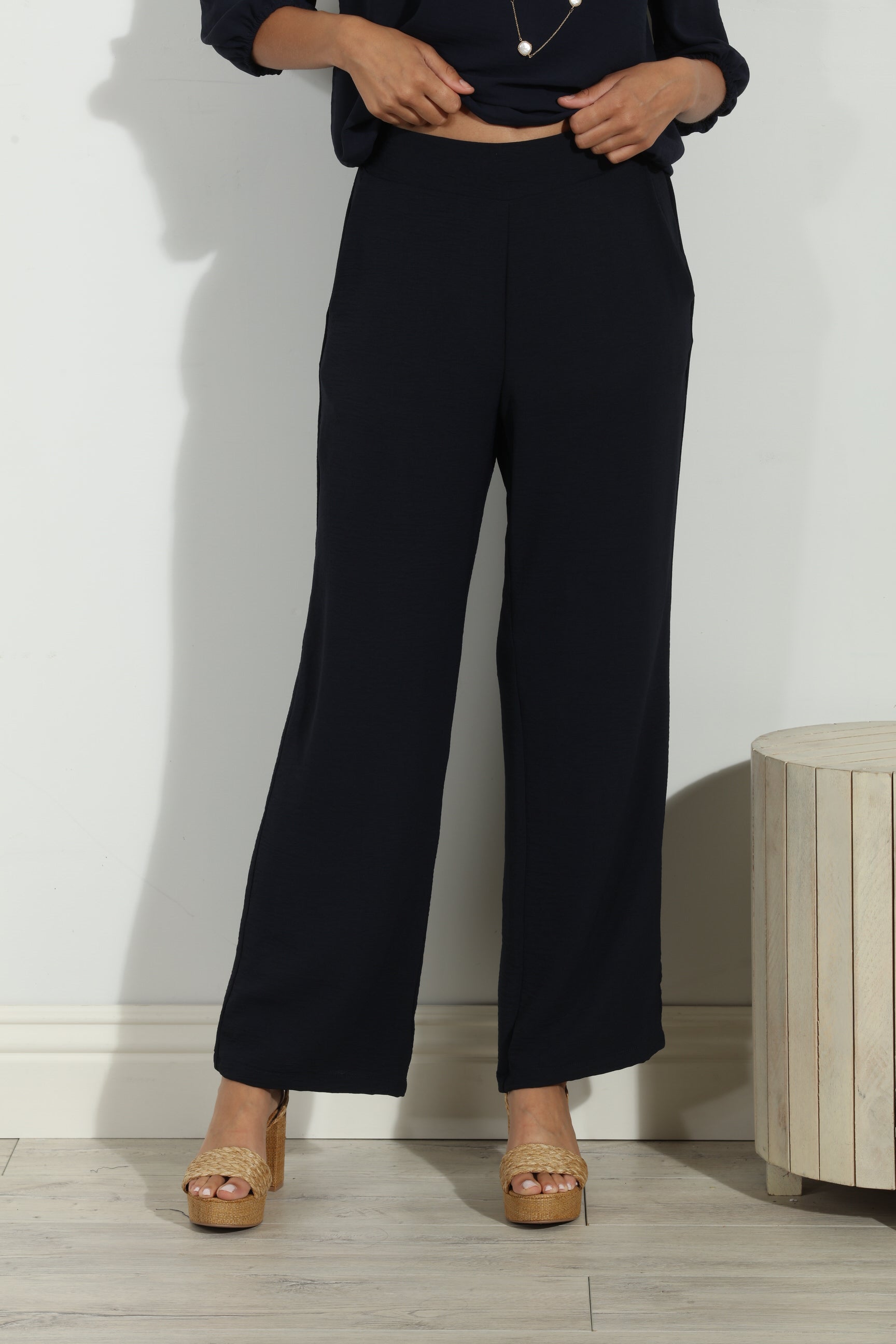 Navy Airflow Woven Pant