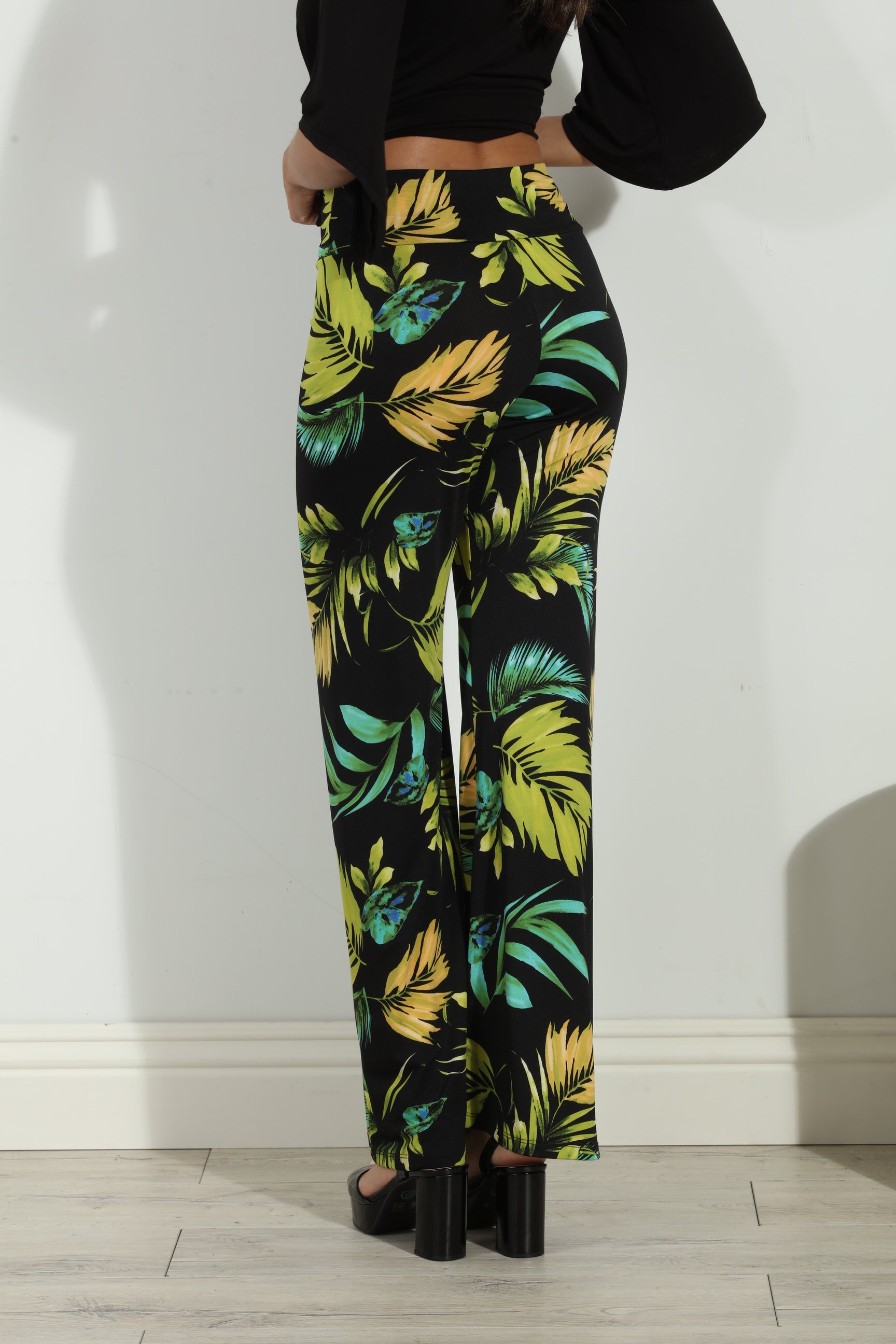 Palmera Stretch Flare Leg Pants-FINAL SALE