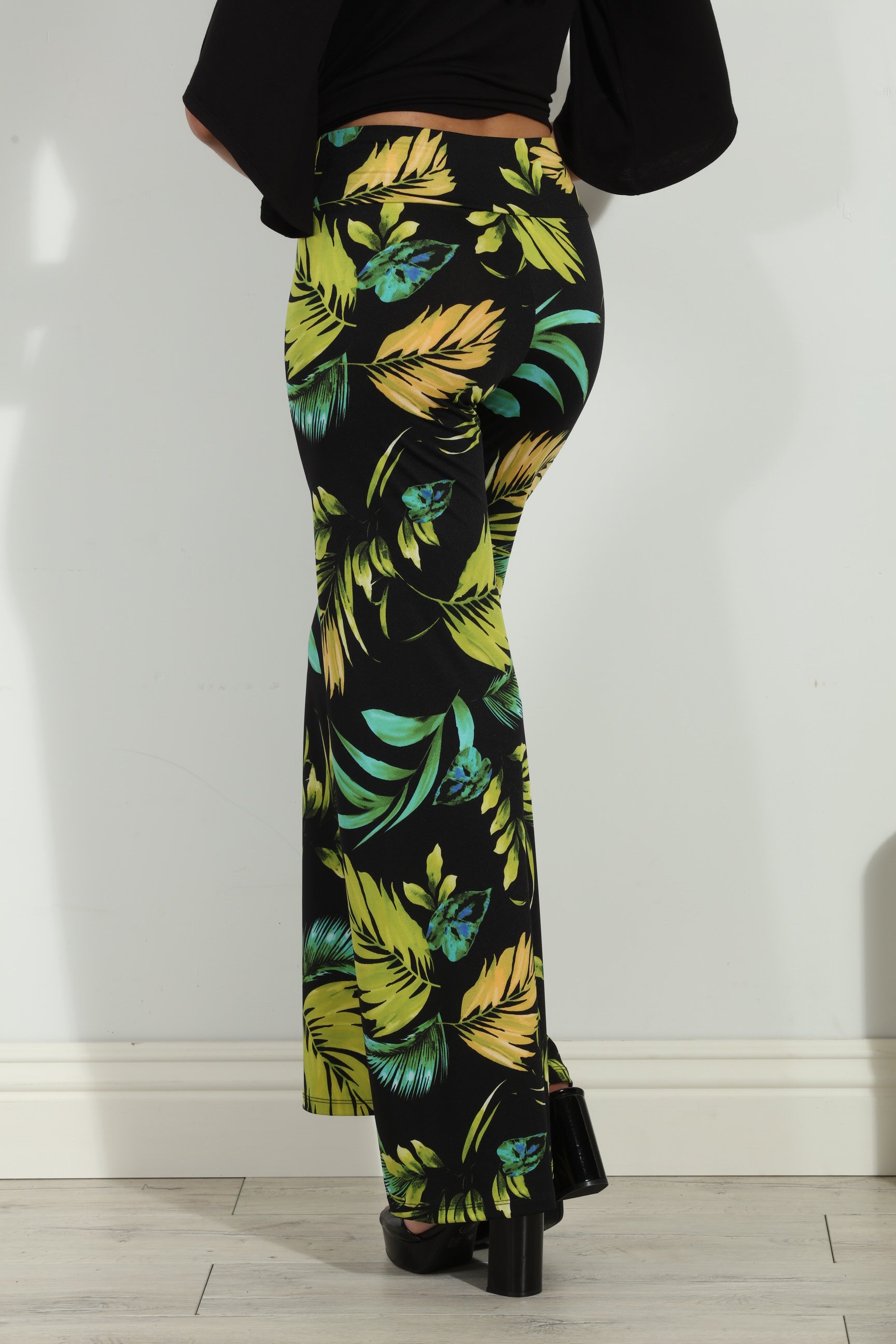 Palmera Stretch Flare Leg Pants-FINAL SALE