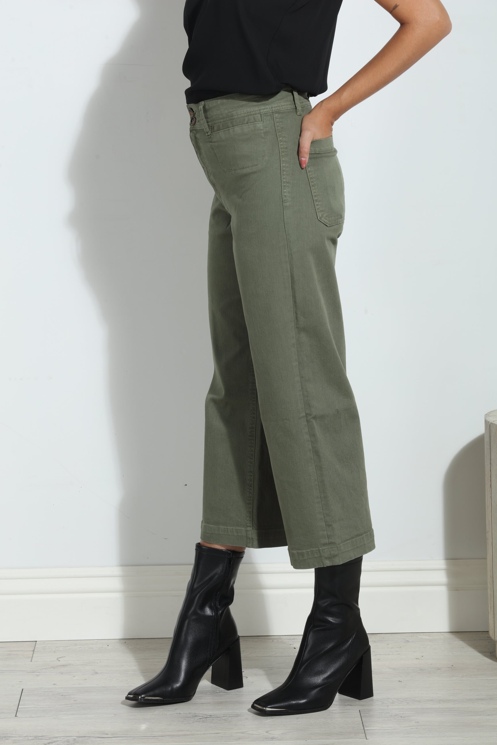 Unpublished Gemma Olive Cropped  Pant-FINAL SALE