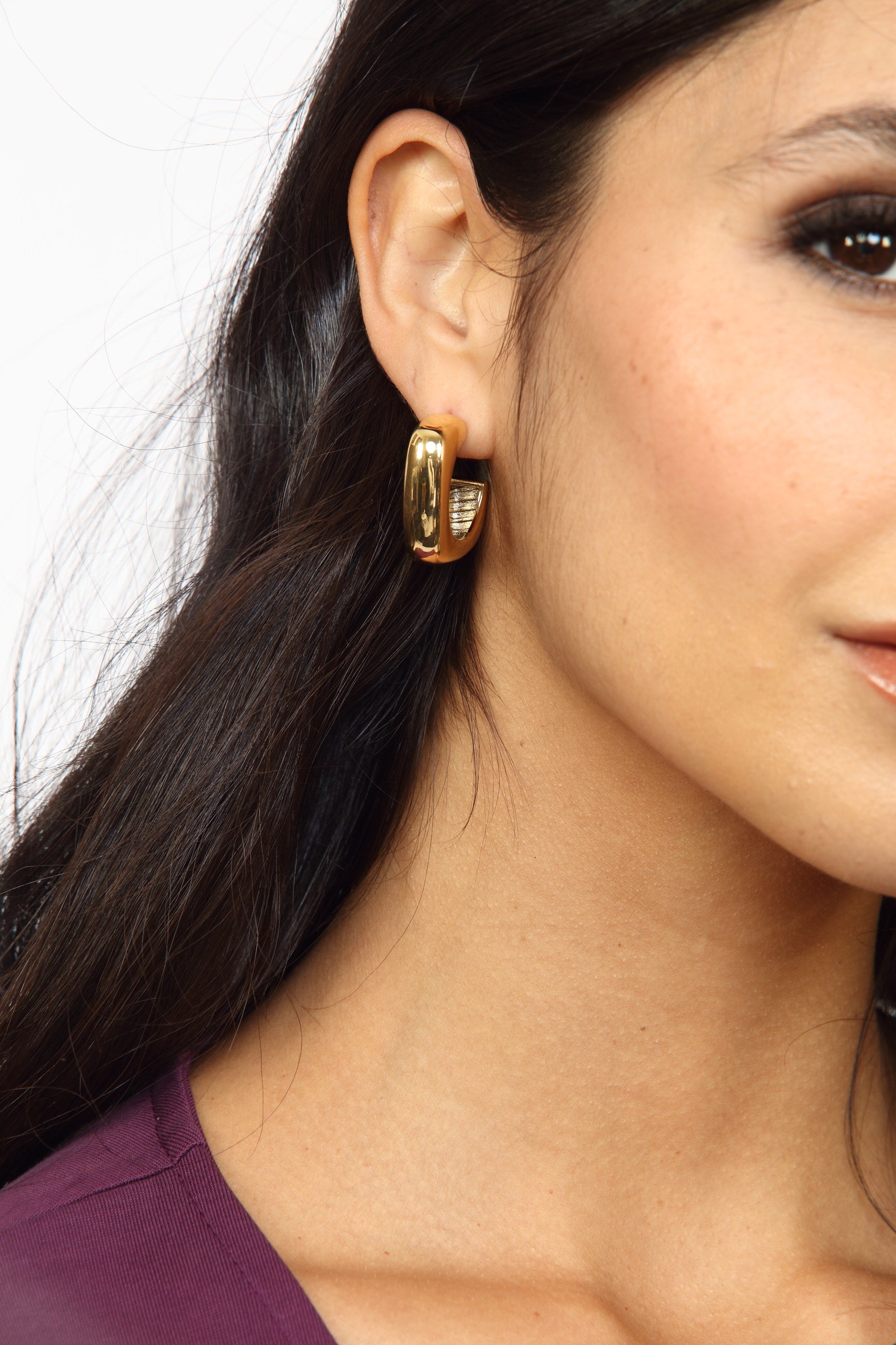 Sahira Daria Hoops