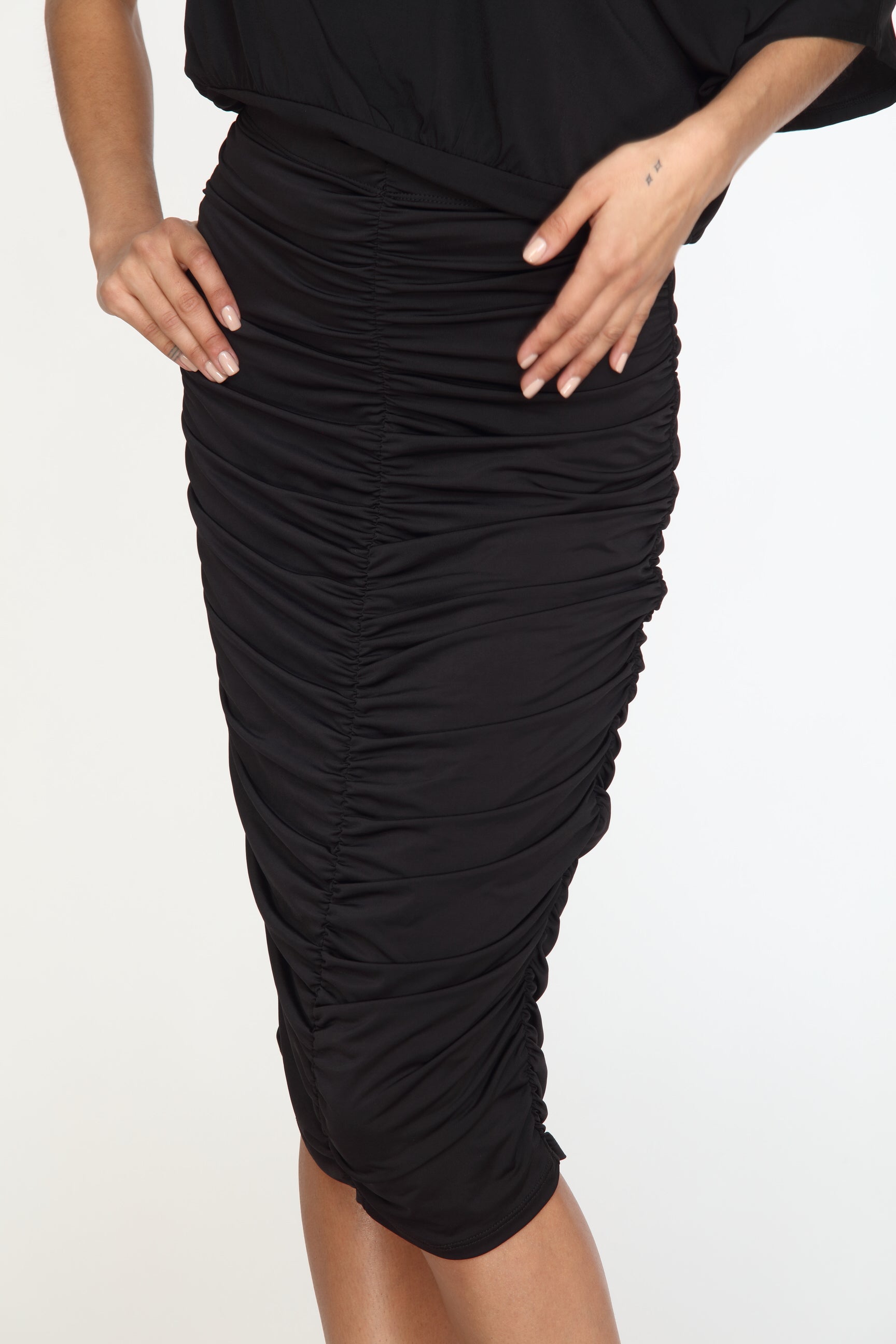 Black Venezia Shirred Skirt