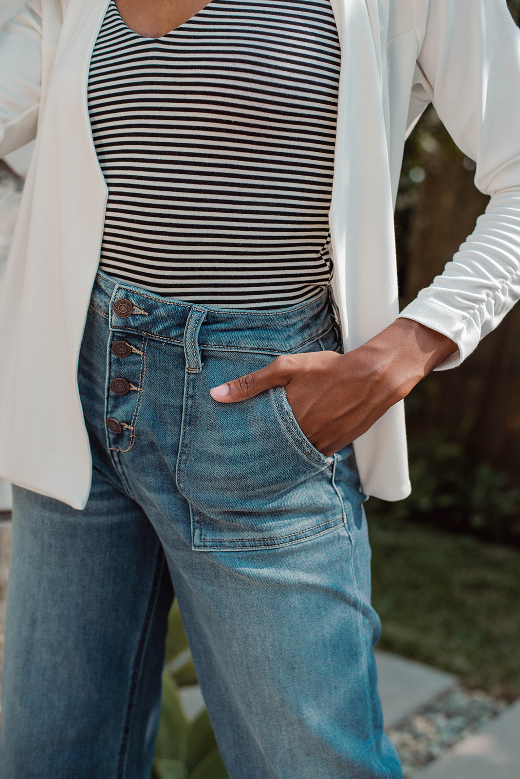 Nori Cropped Wide Leg Jeans Medium Wash - FINAL SALE