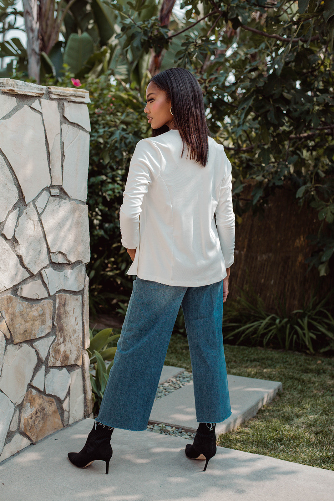 Nori Cropped Wide Leg Jeans Medium Wash - FINAL SALE