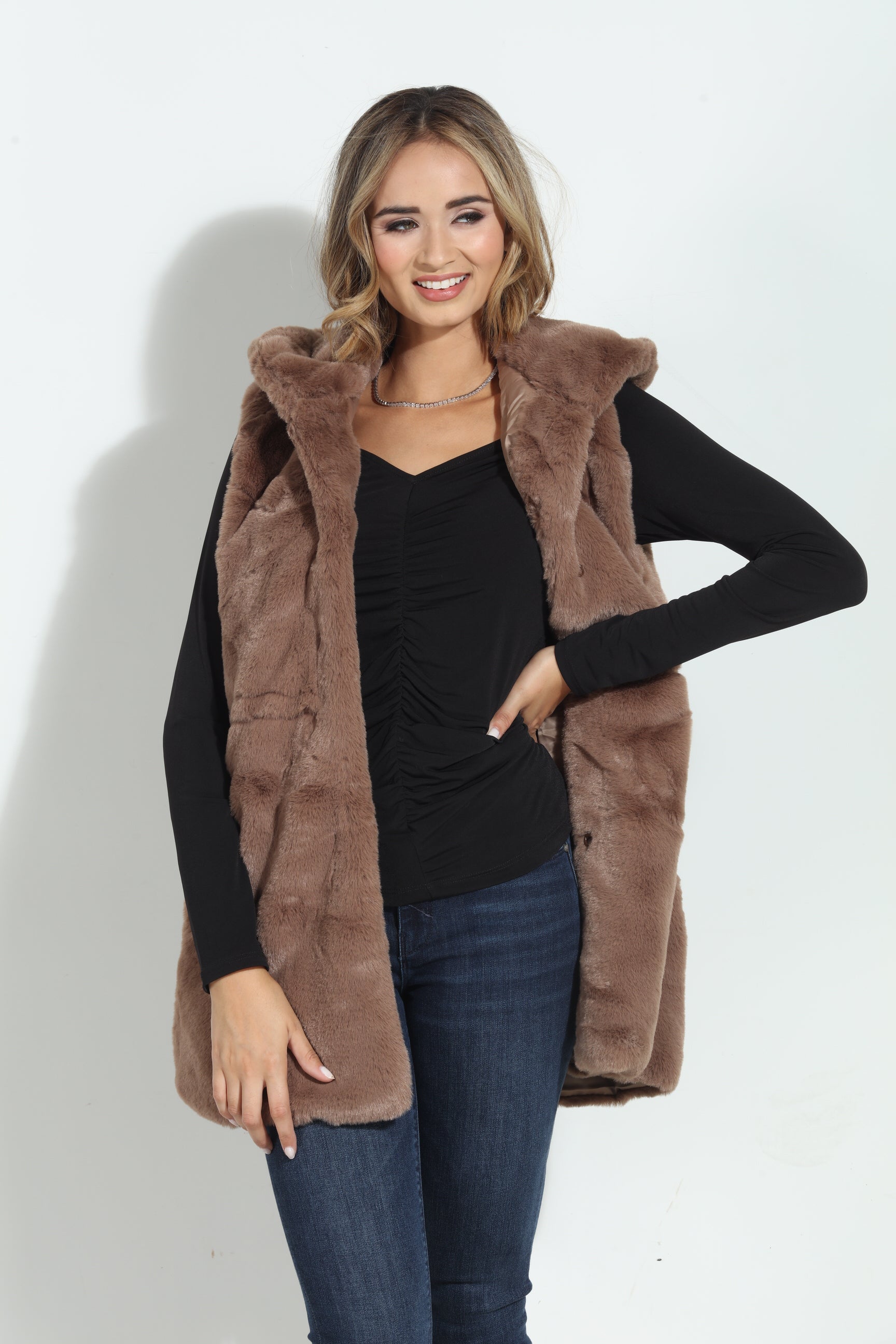 Fluffy hooded online gilet