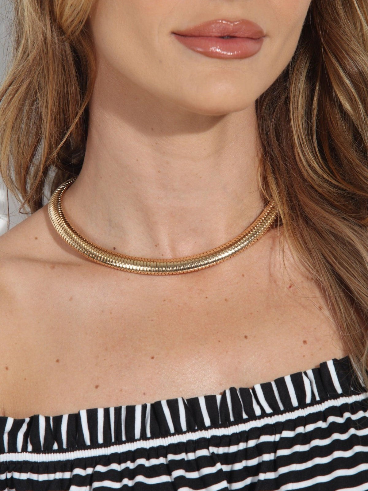 Kora Statment Choker
