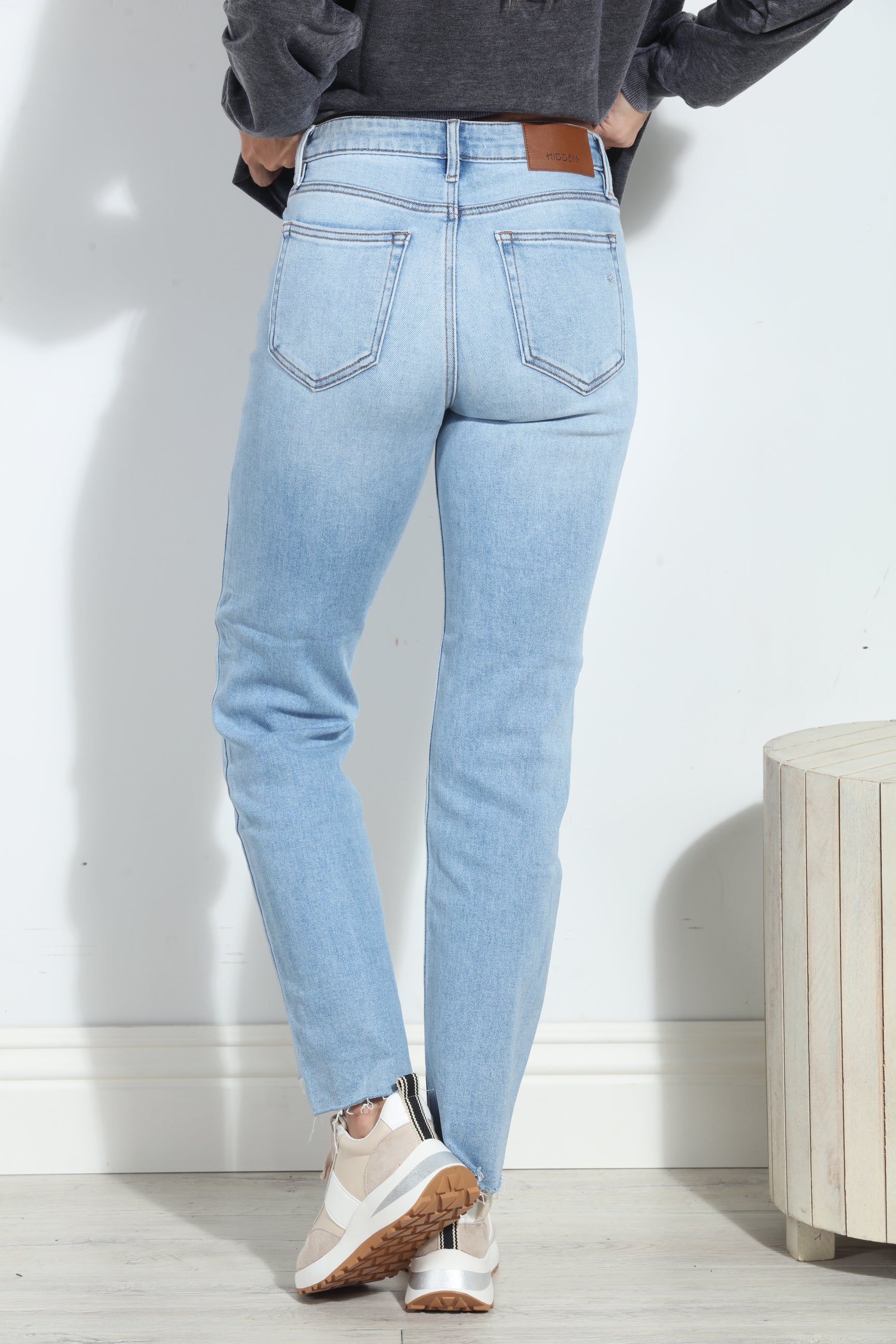 Tracey High Rise Stretch Straight Jean- Light Wash