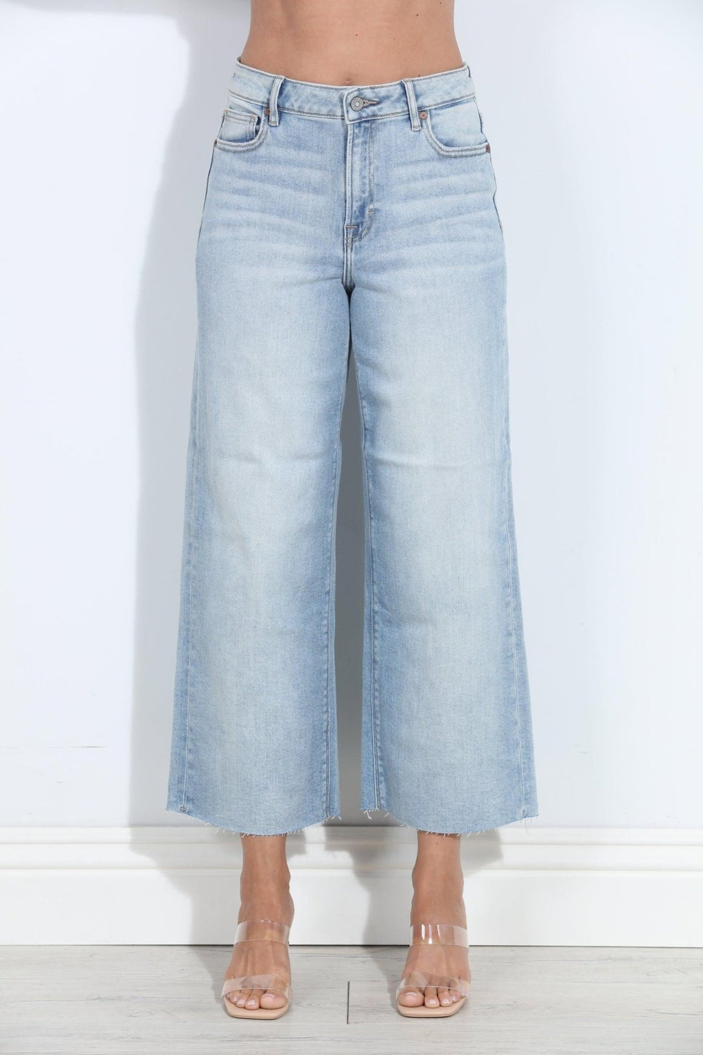 Hidden Jeans Nori High Rise Cropped Wide Leg- Light Wash