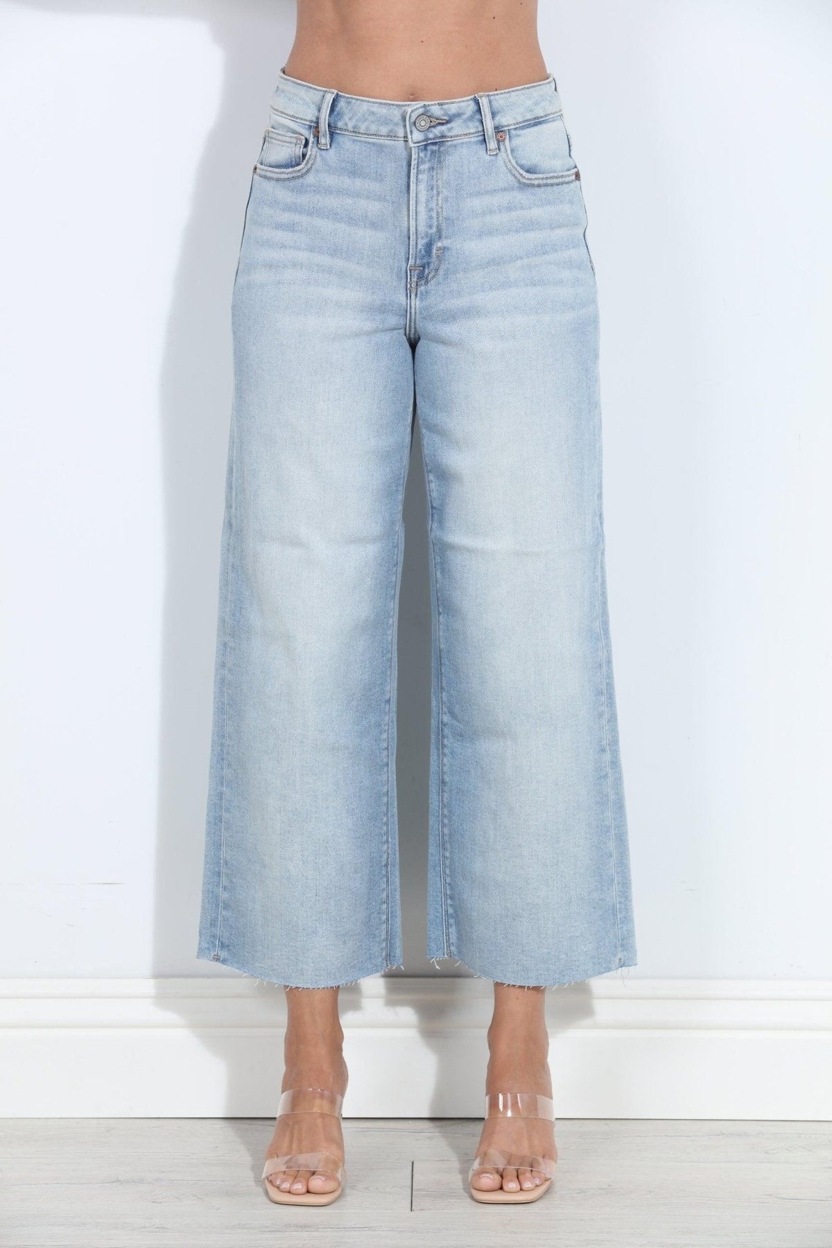 Hidden Jeans Nori High Rise Cropped Wide Leg- Light Wash