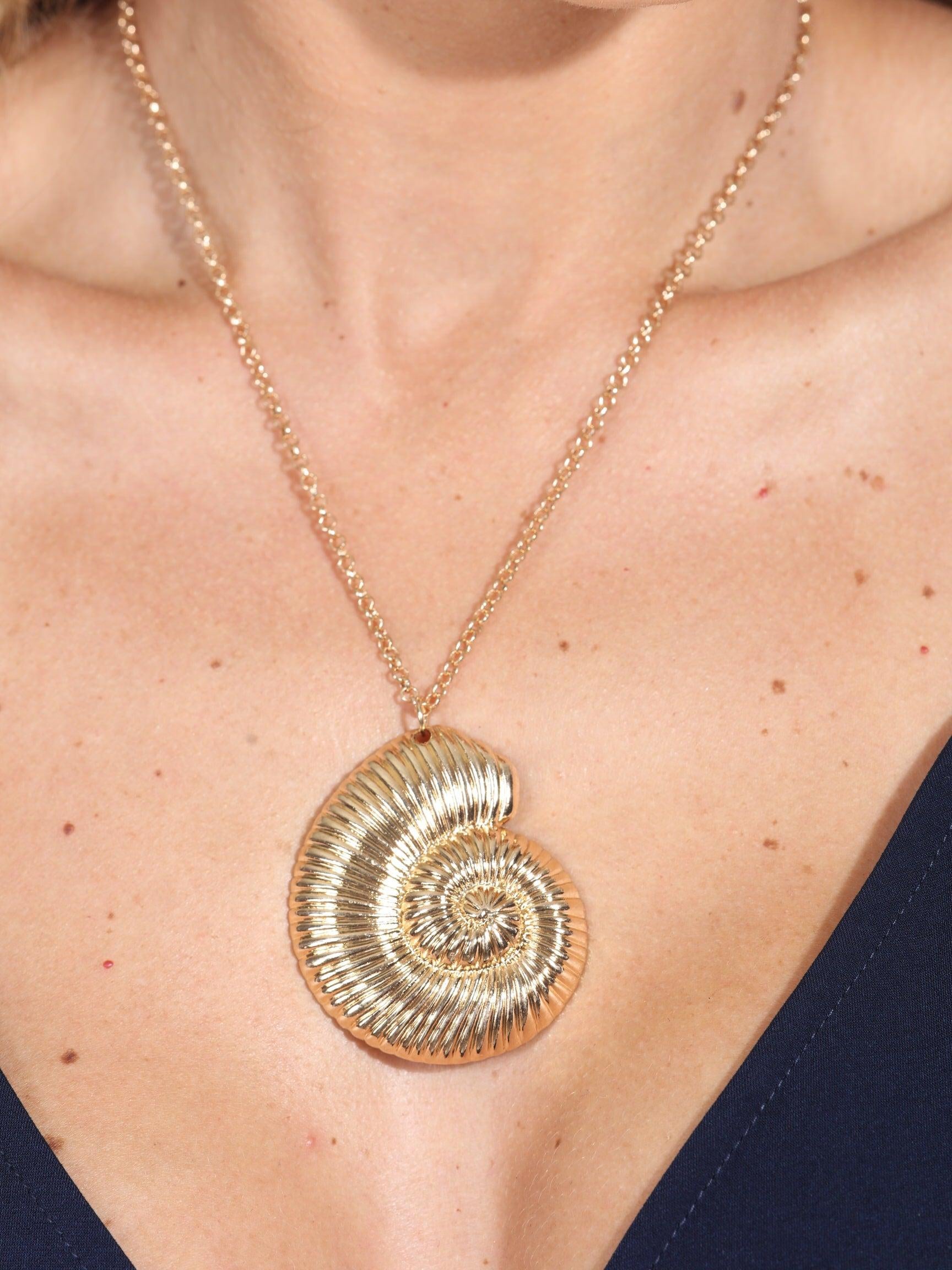 Seashell Pendant Statement Necklace-BEST SELLER
