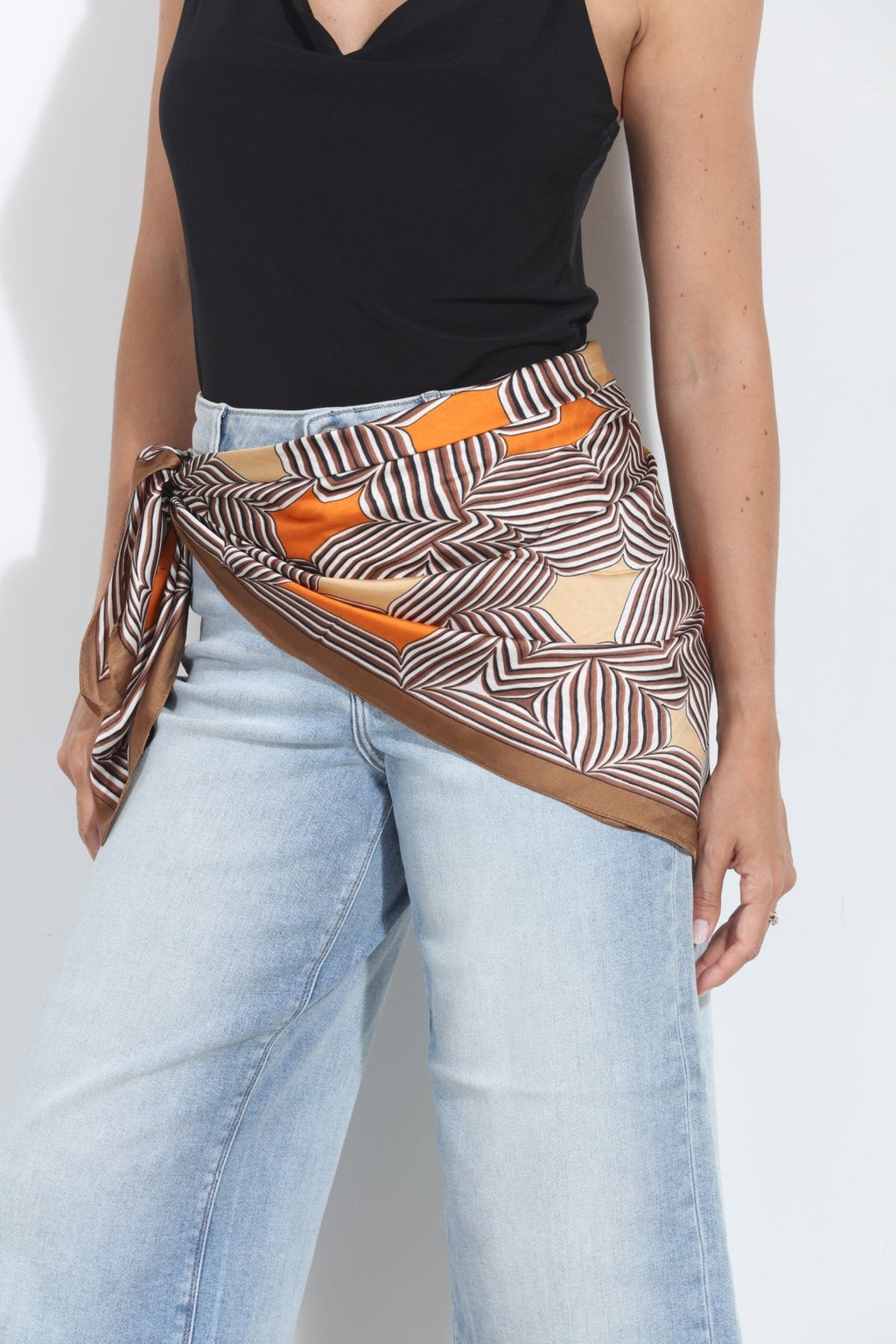 Geo Print Silky Scarf