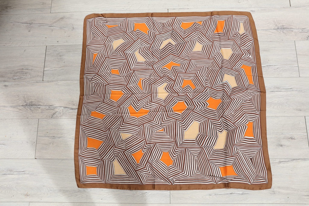 Geo Print Silky Scarf