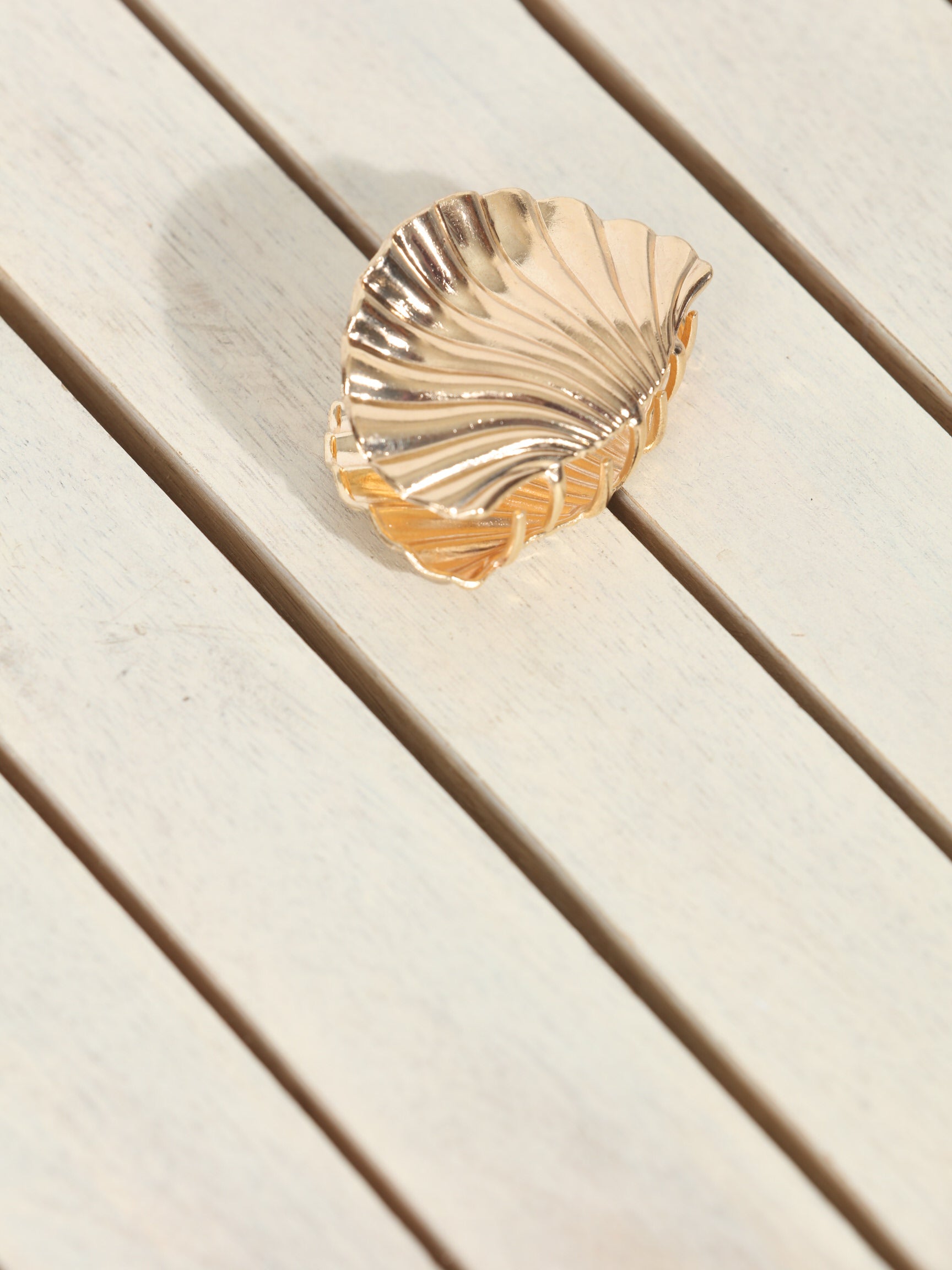 Gold Shell Hair Clip