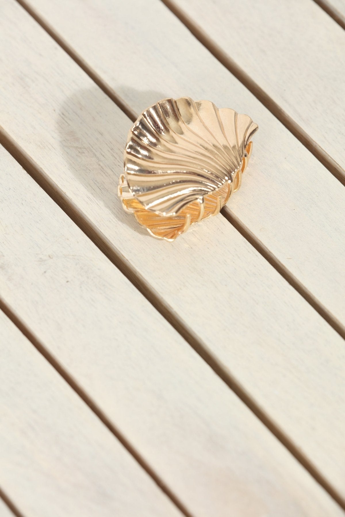 Gold Shell Hair Clip