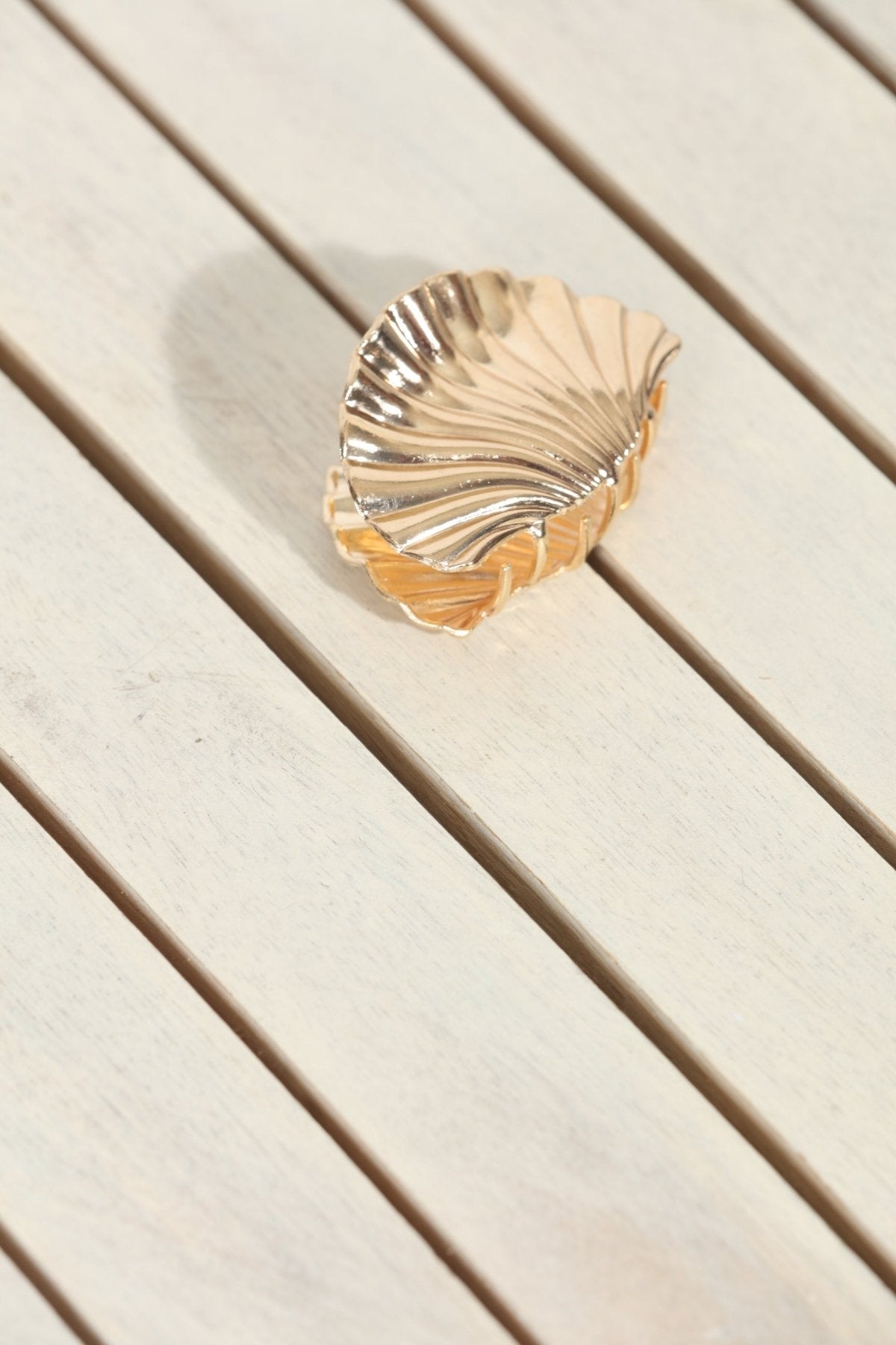 Gold Shell Hair Clip