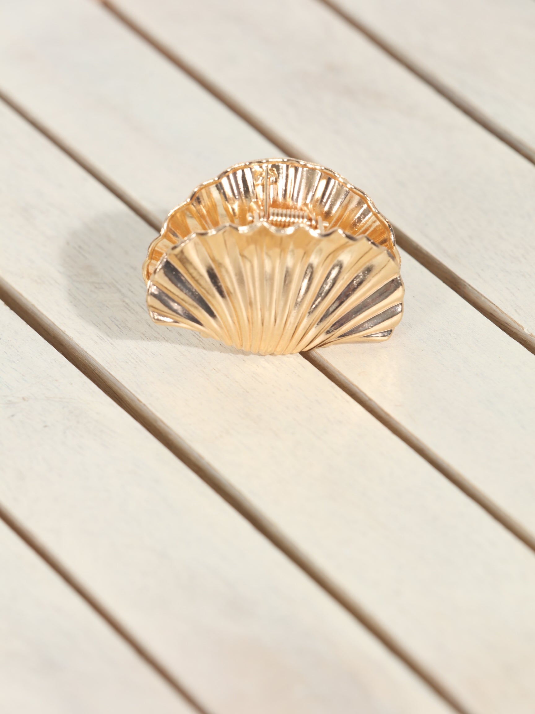 Gold Shell Hair Clip