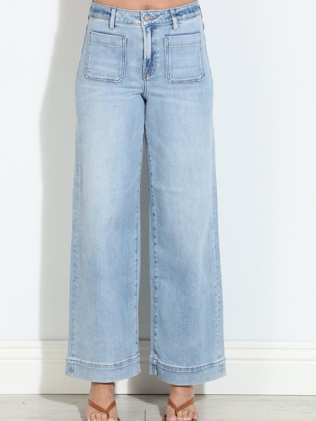 Hidden Jeans Nori Front Pocket Stretch Wide Leg- Light Wash