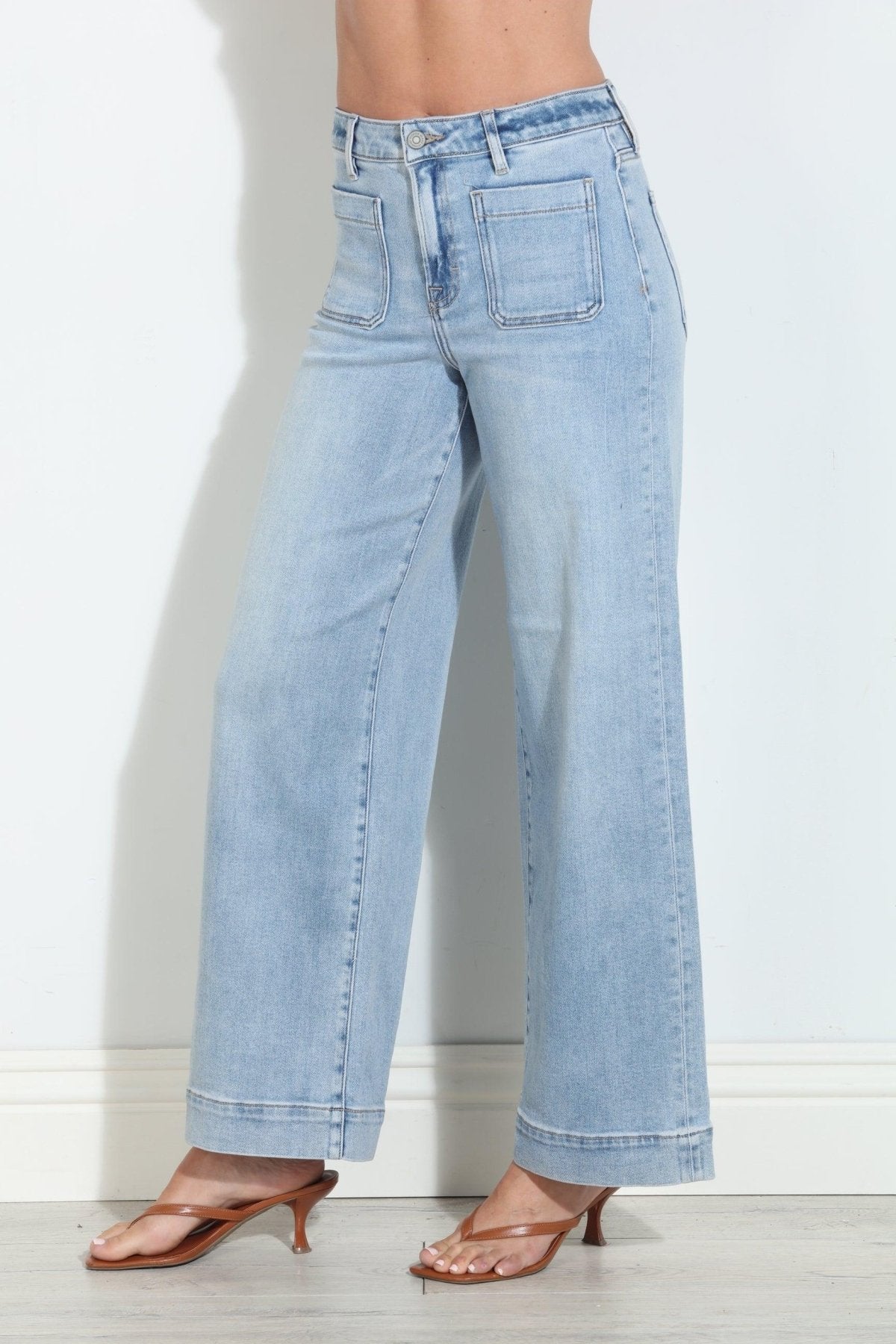 Hidden Jeans Nori Front Pocket Stretch Wide Leg- Light Wash
