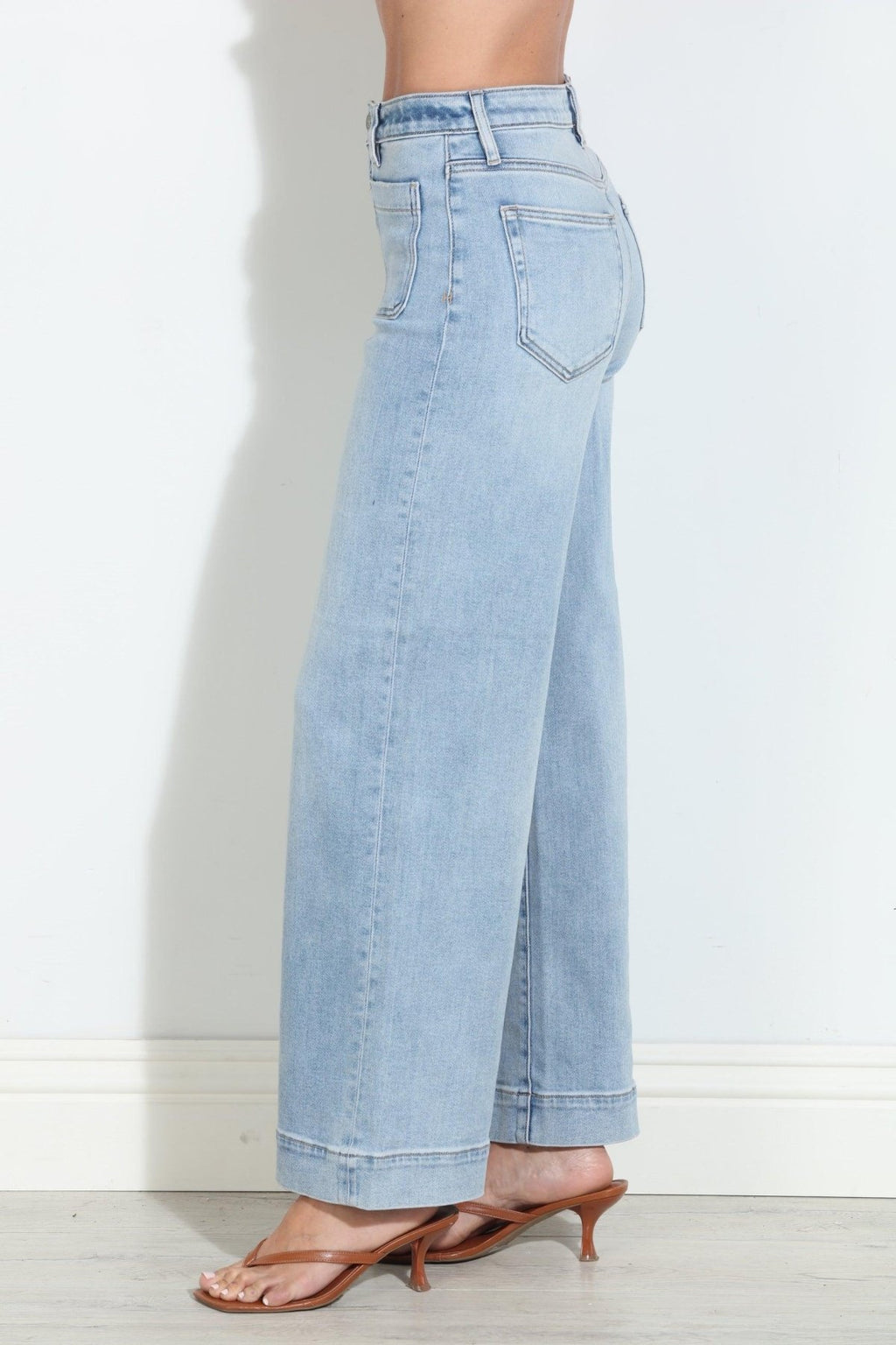 Hidden Jeans Nori Front Pocket Stretch Wide Leg- Light Wash