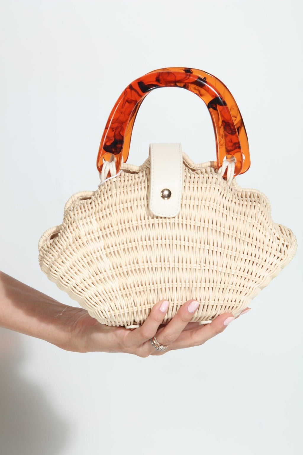 Cove Shell Handbag