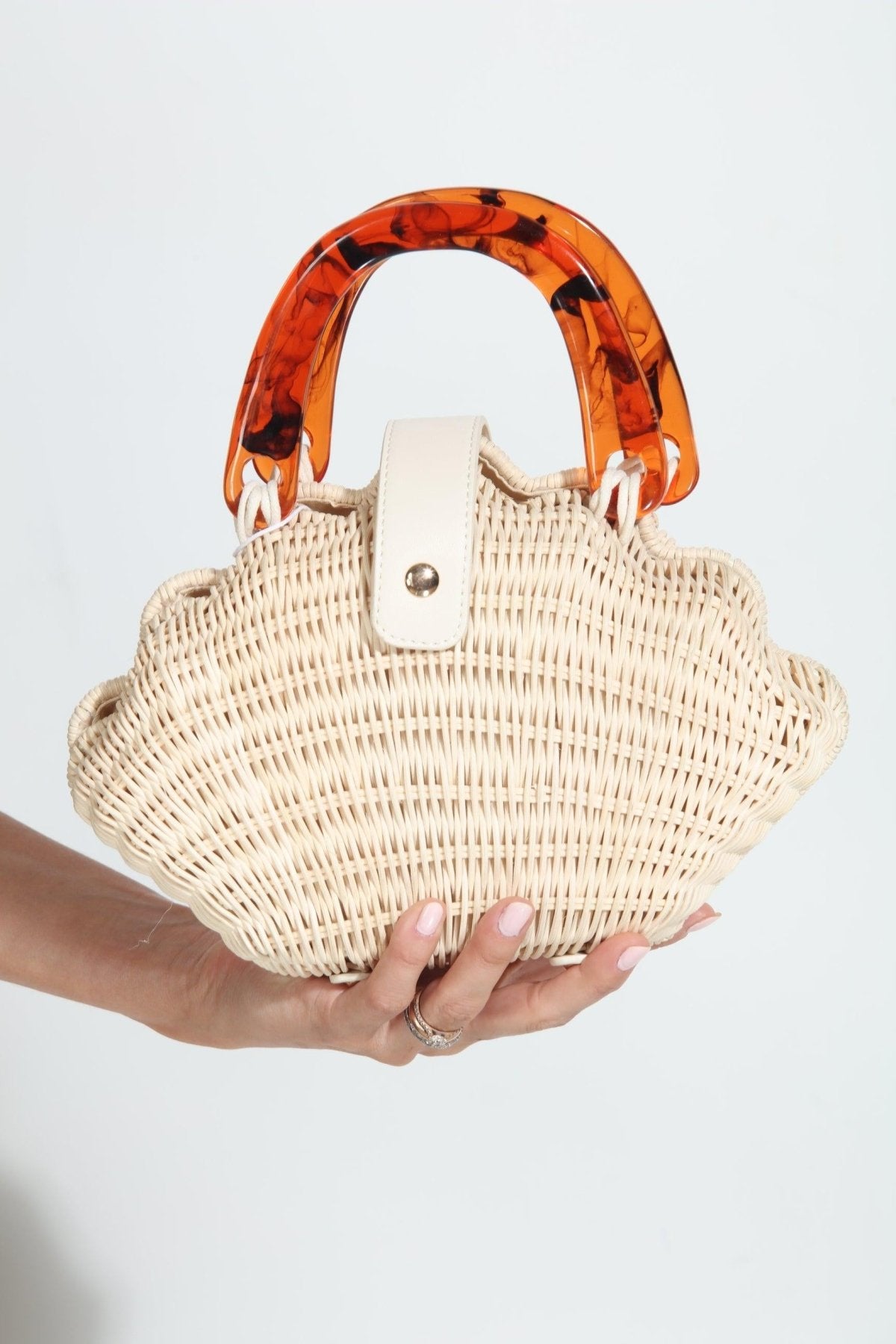 Cove Shell Handbag