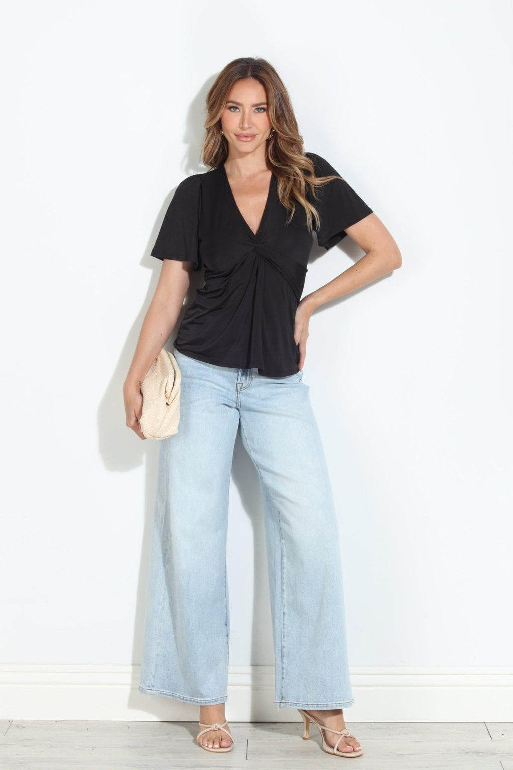 Hidden Jeans Nori High Rise Super Wide Leg- Light Wash