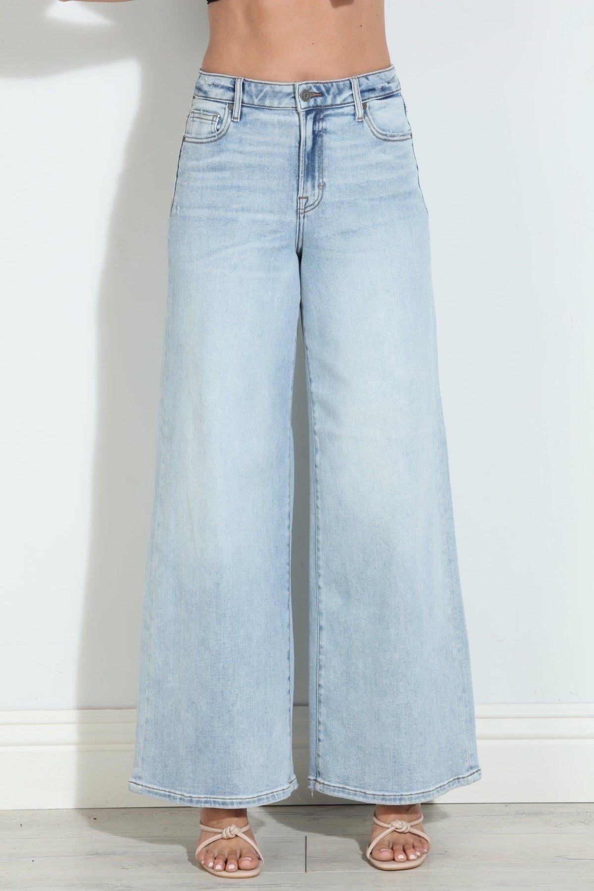 Hidden Jeans Nori High Rise Super Wide Leg- Light Wash