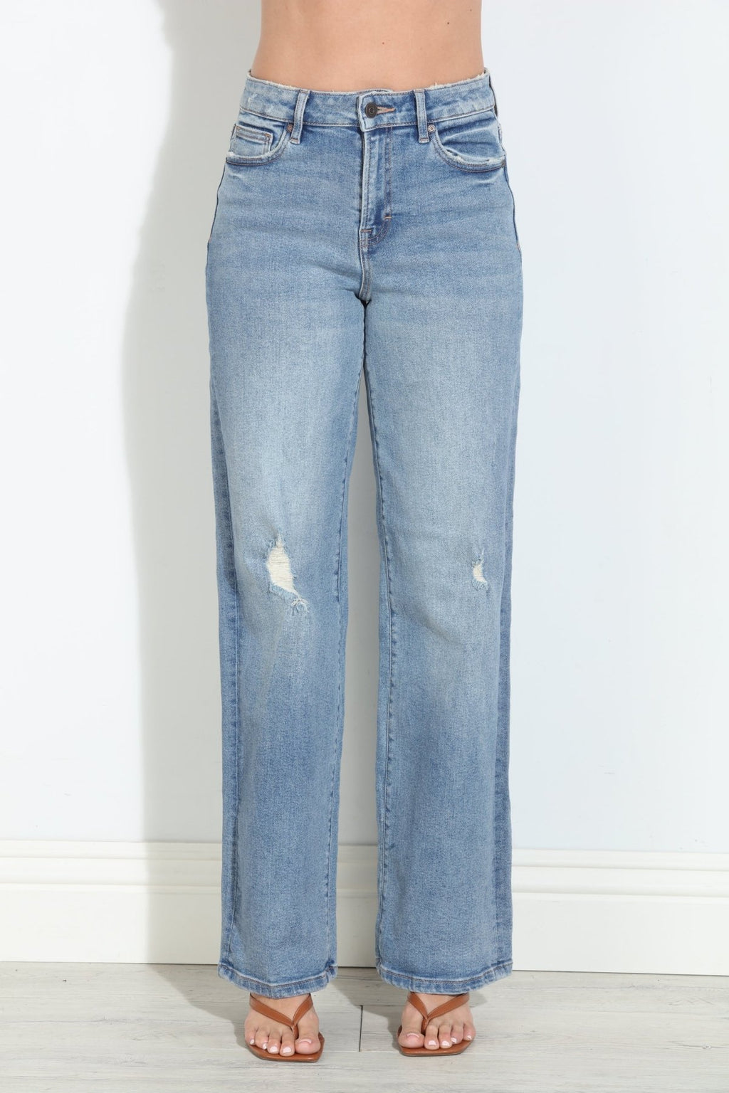 Hidden Jeans Logan Grinded Stretch Dad Jean- Medium Wash