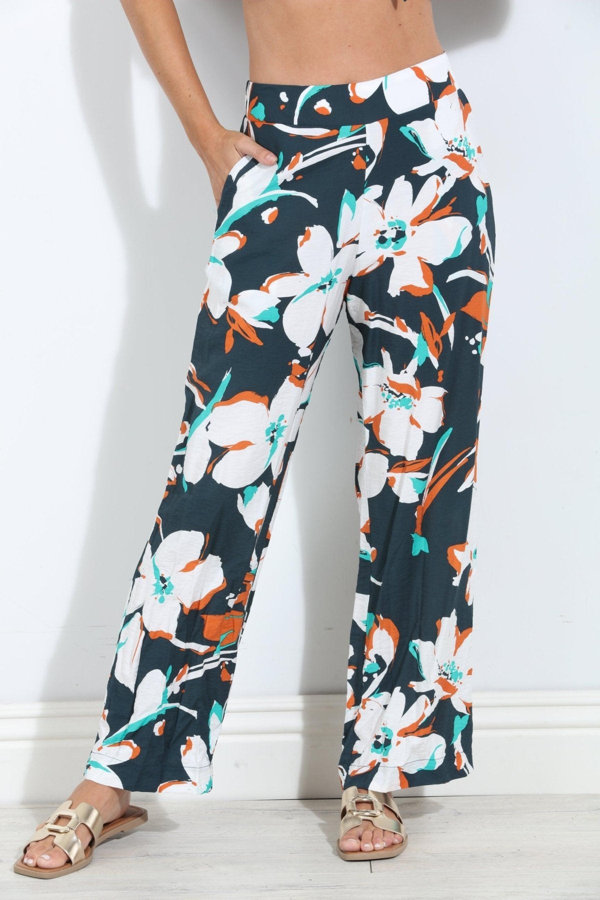 Joelle High Waisted Airflow Woven Pant