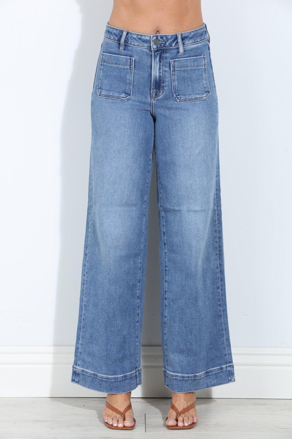 Hidden Jeans Nori Front Pocket Stretch Wide Leg- Medium Wash