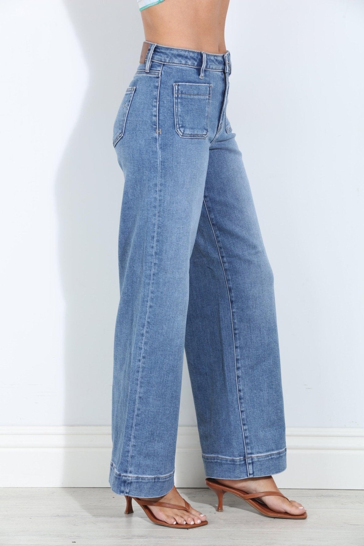 Hidden Jeans Nori Front Pocket Stretch Wide Leg- Medium Wash