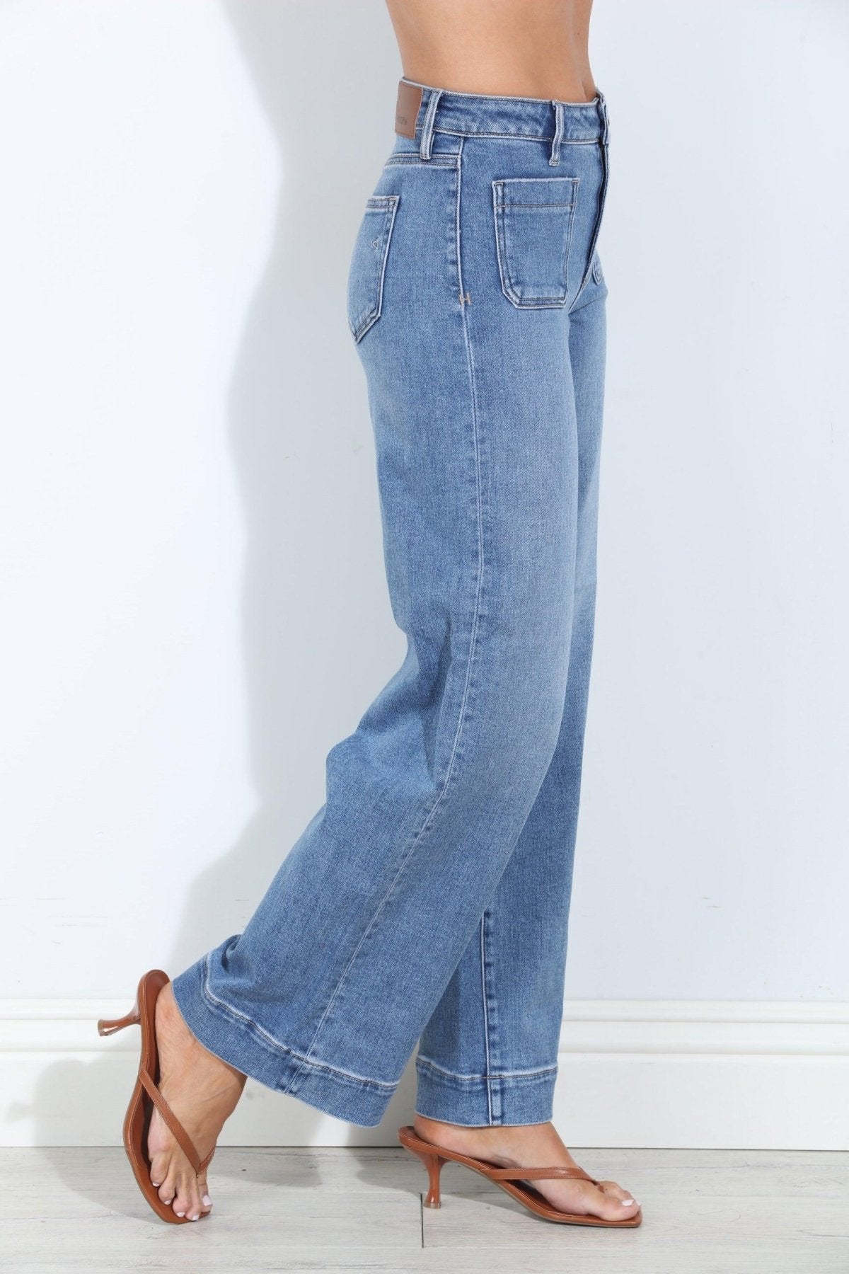 Hidden Jeans Nori Front Pocket Stretch Wide Leg- Medium Wash