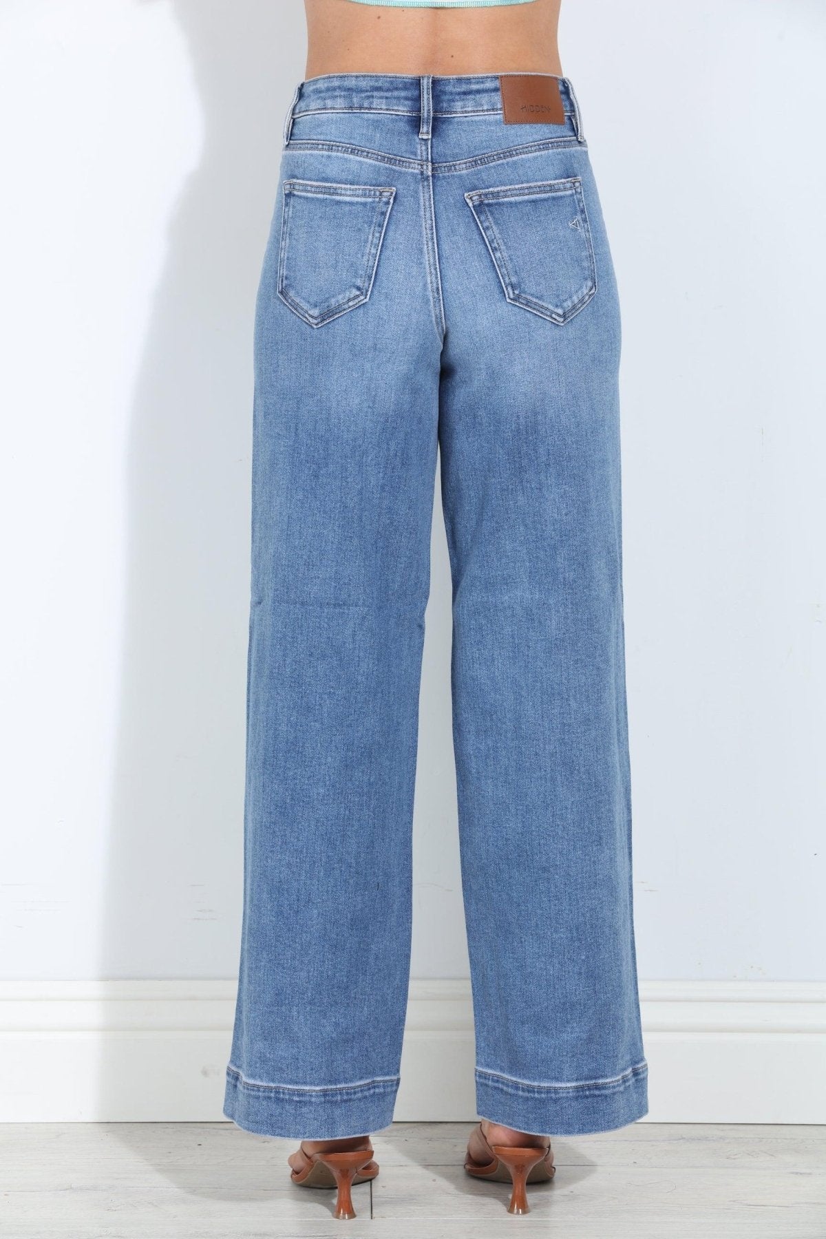 Hidden Jeans Nori Front Pocket Stretch Wide Leg- Medium Wash
