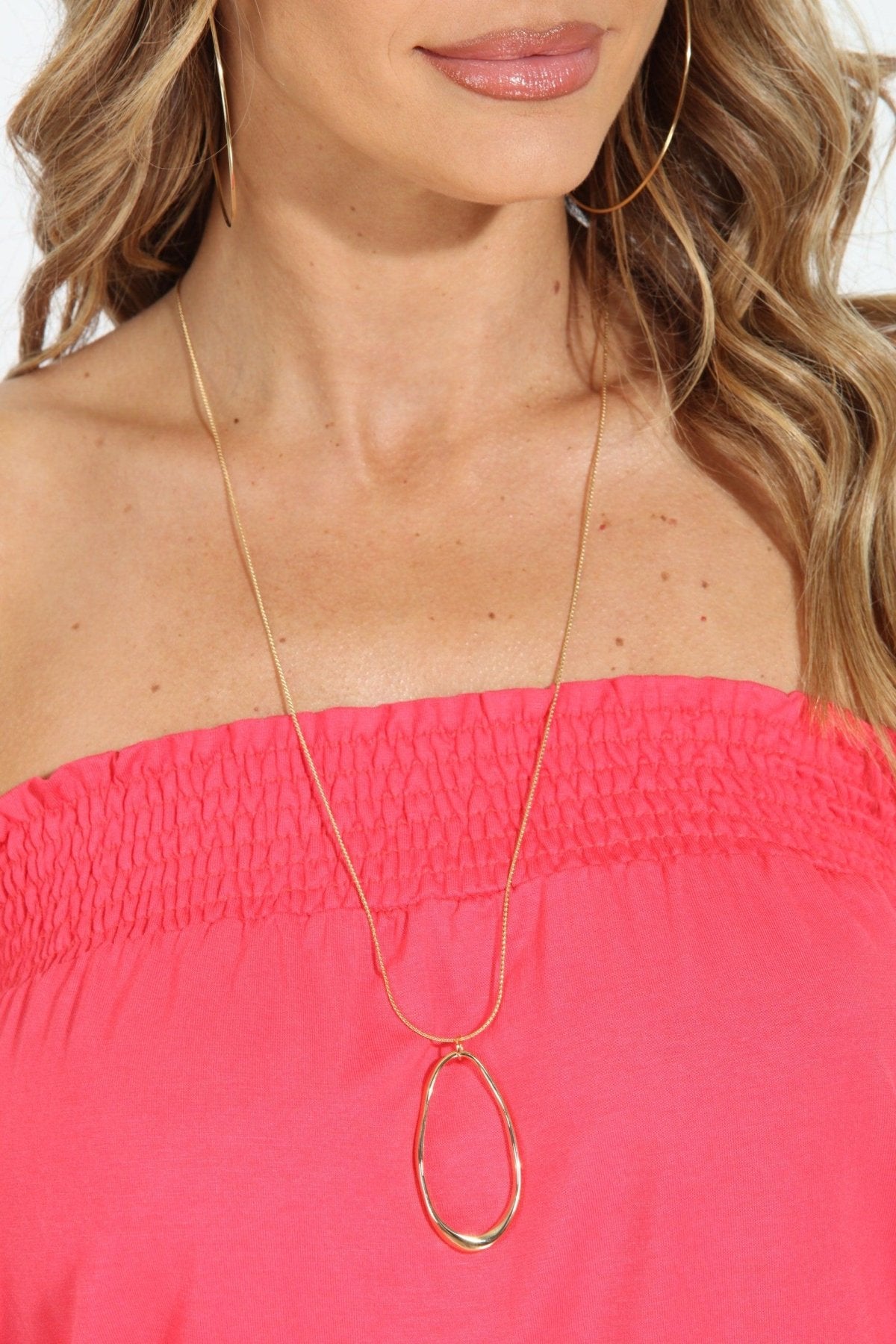 Lainey Pendant Necklace