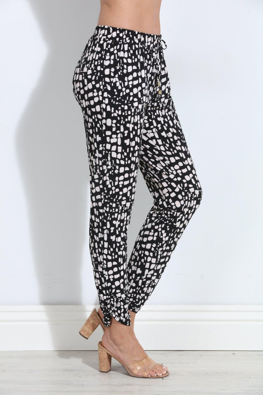Macyn Stretch Joggers-FINAL SALE