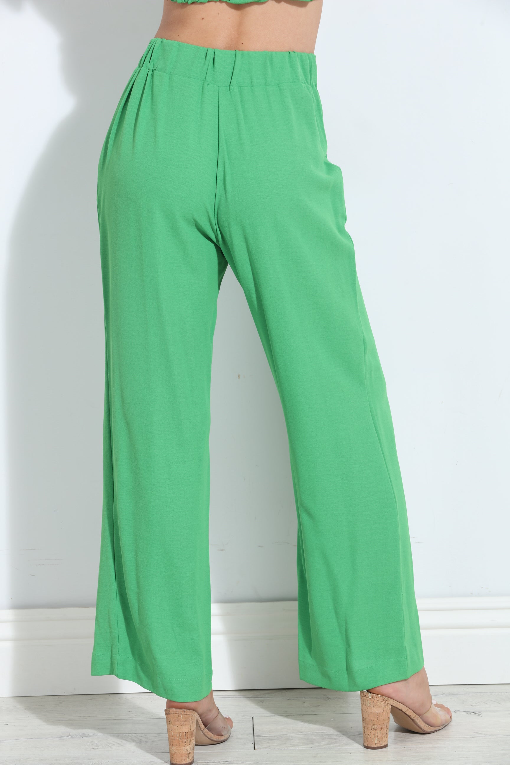 Kelly Green Airflow Woven Trousers