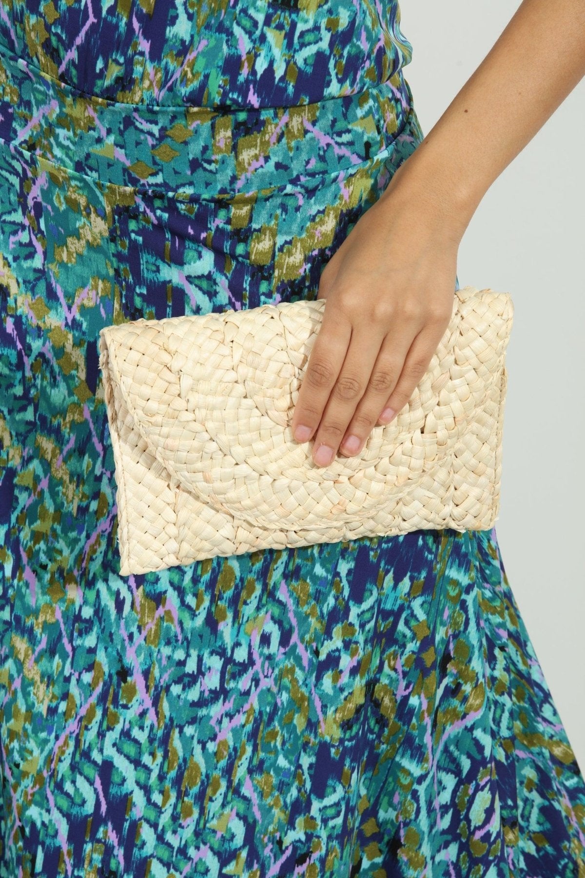Light Natural Raffia Clutch