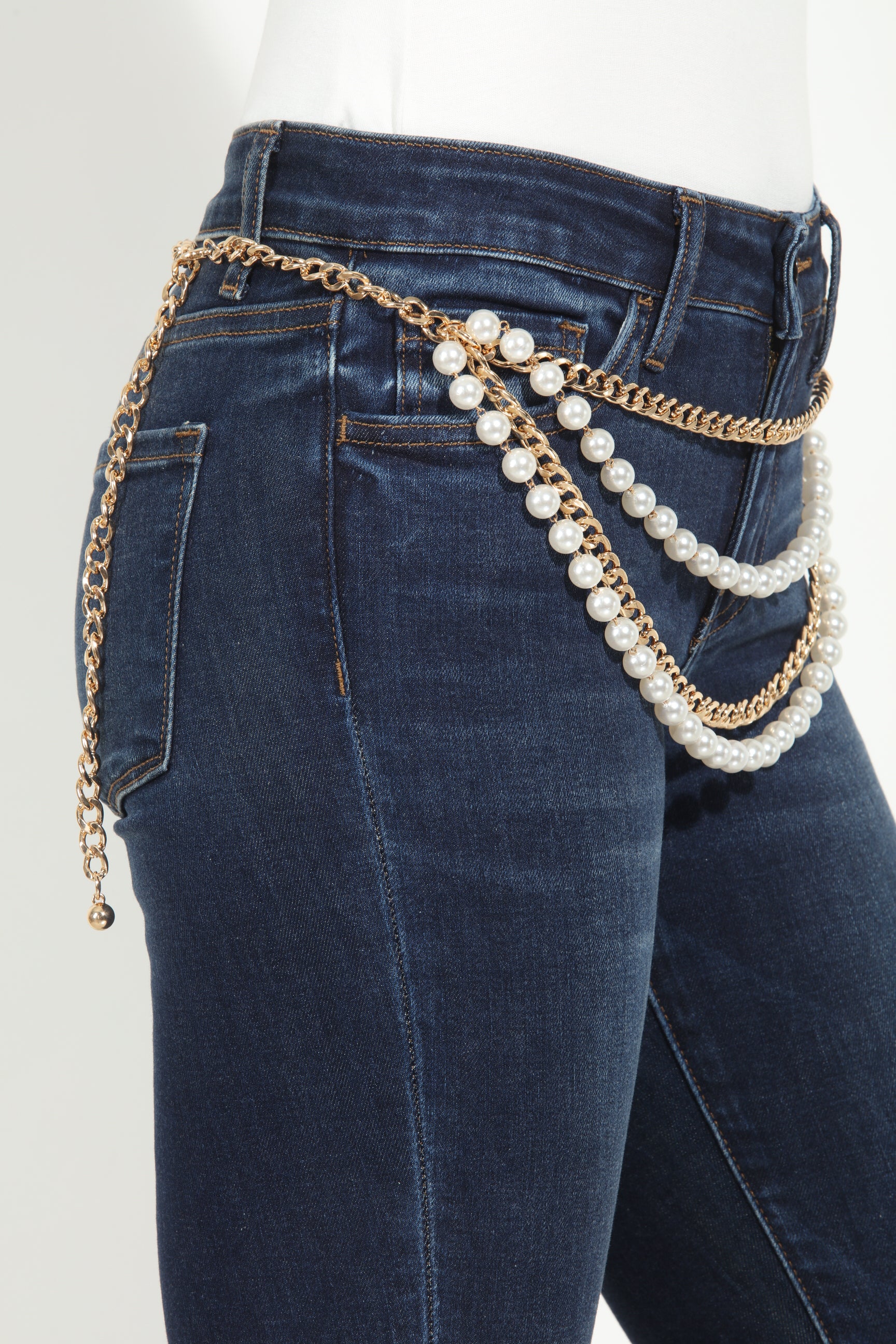 The Pearl Luxe Layered Chain Belt