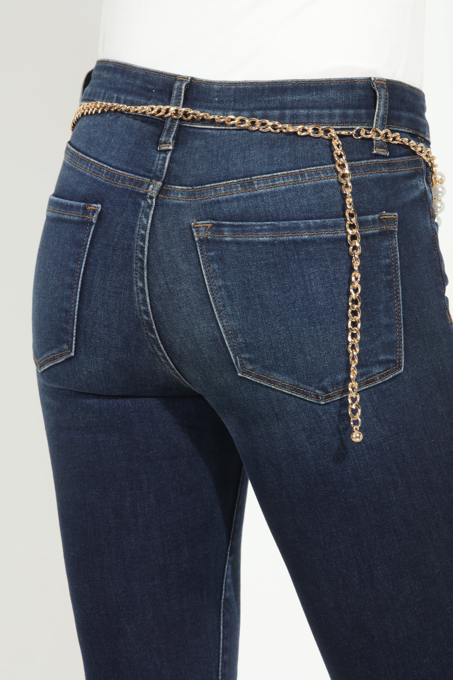 The Pearl Luxe Layered Chain Belt