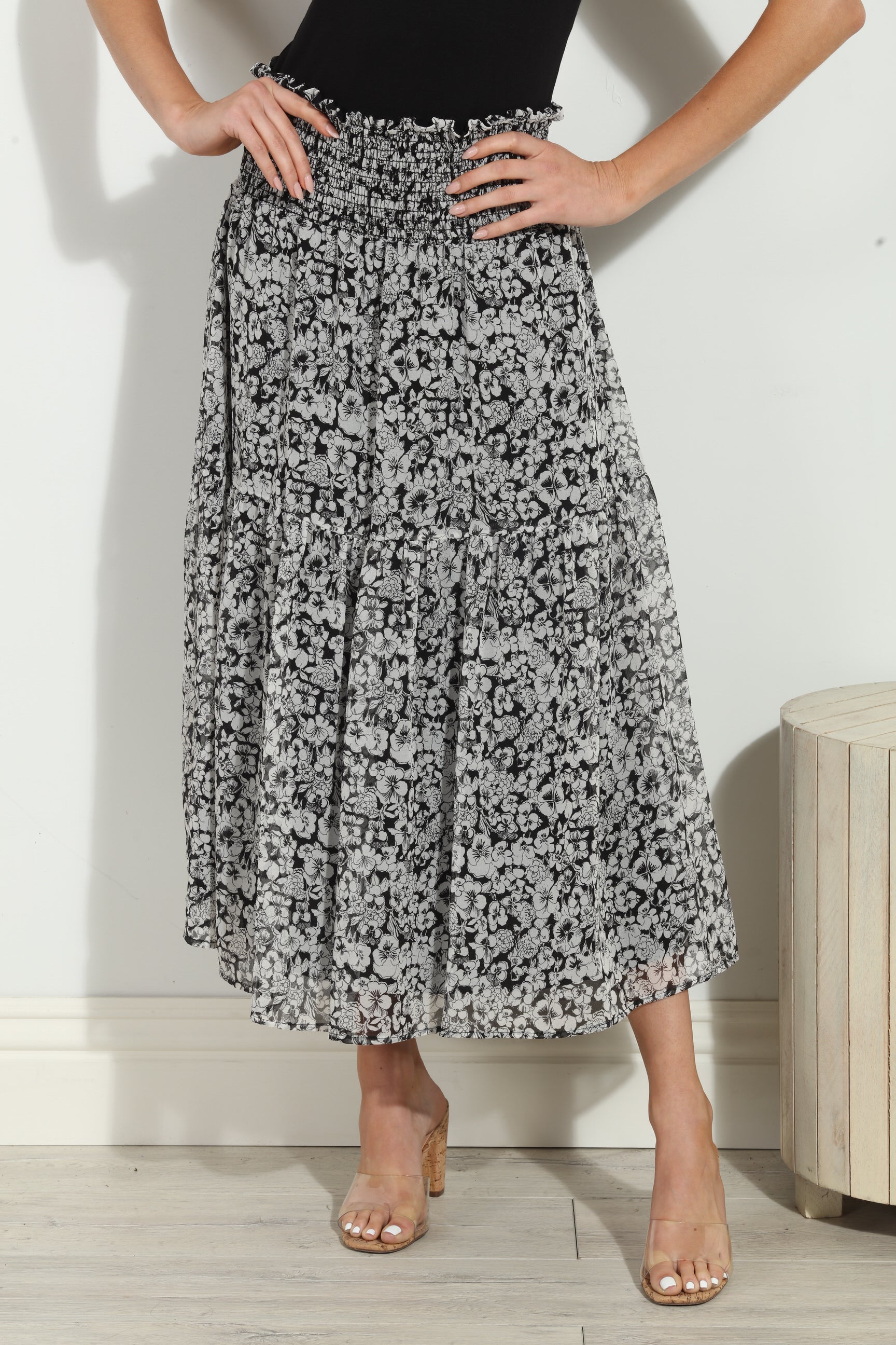 White midi outlet skirt chiffon