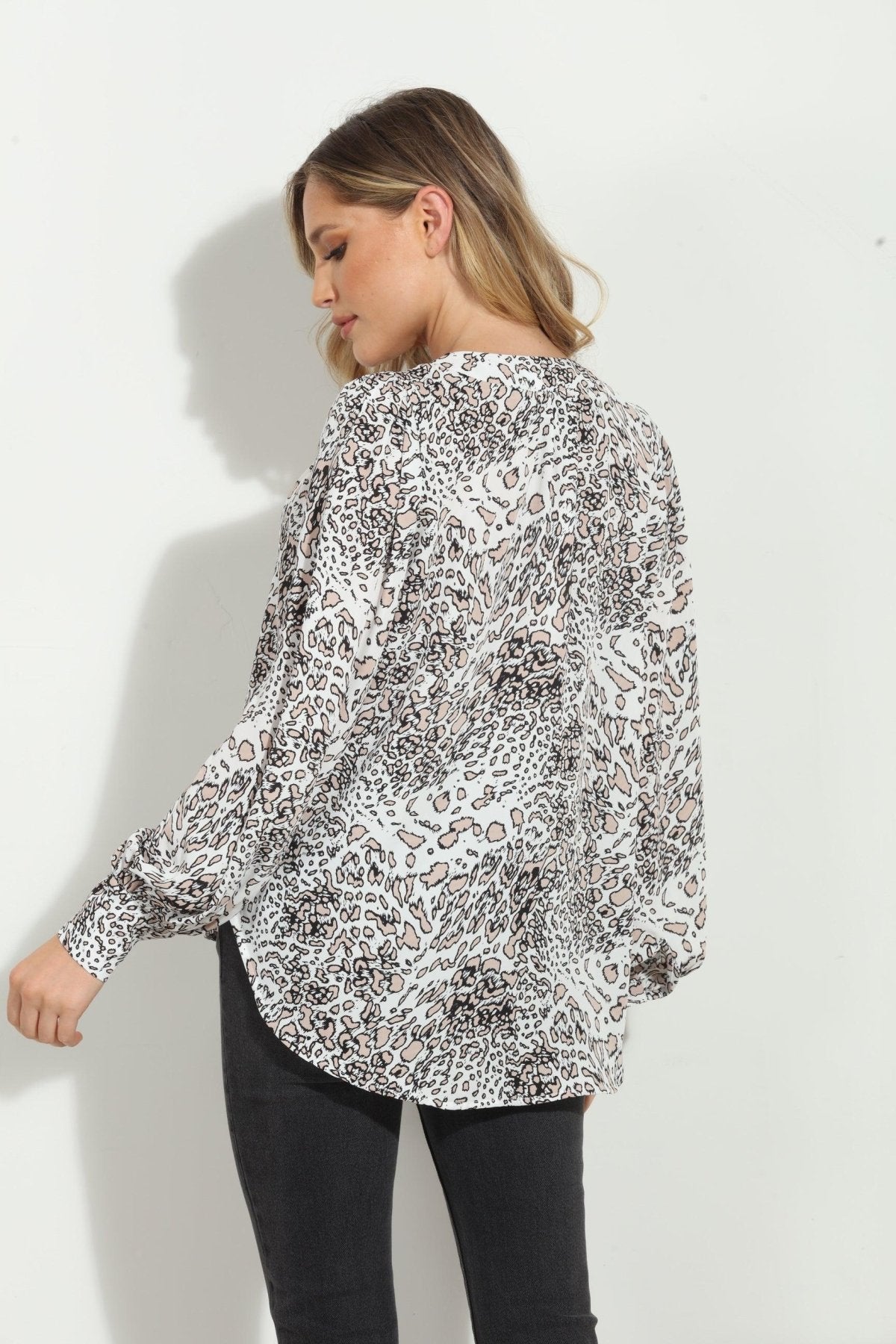 Libbie V Neck Puffed Sleeve Blouse-FINAL SALE