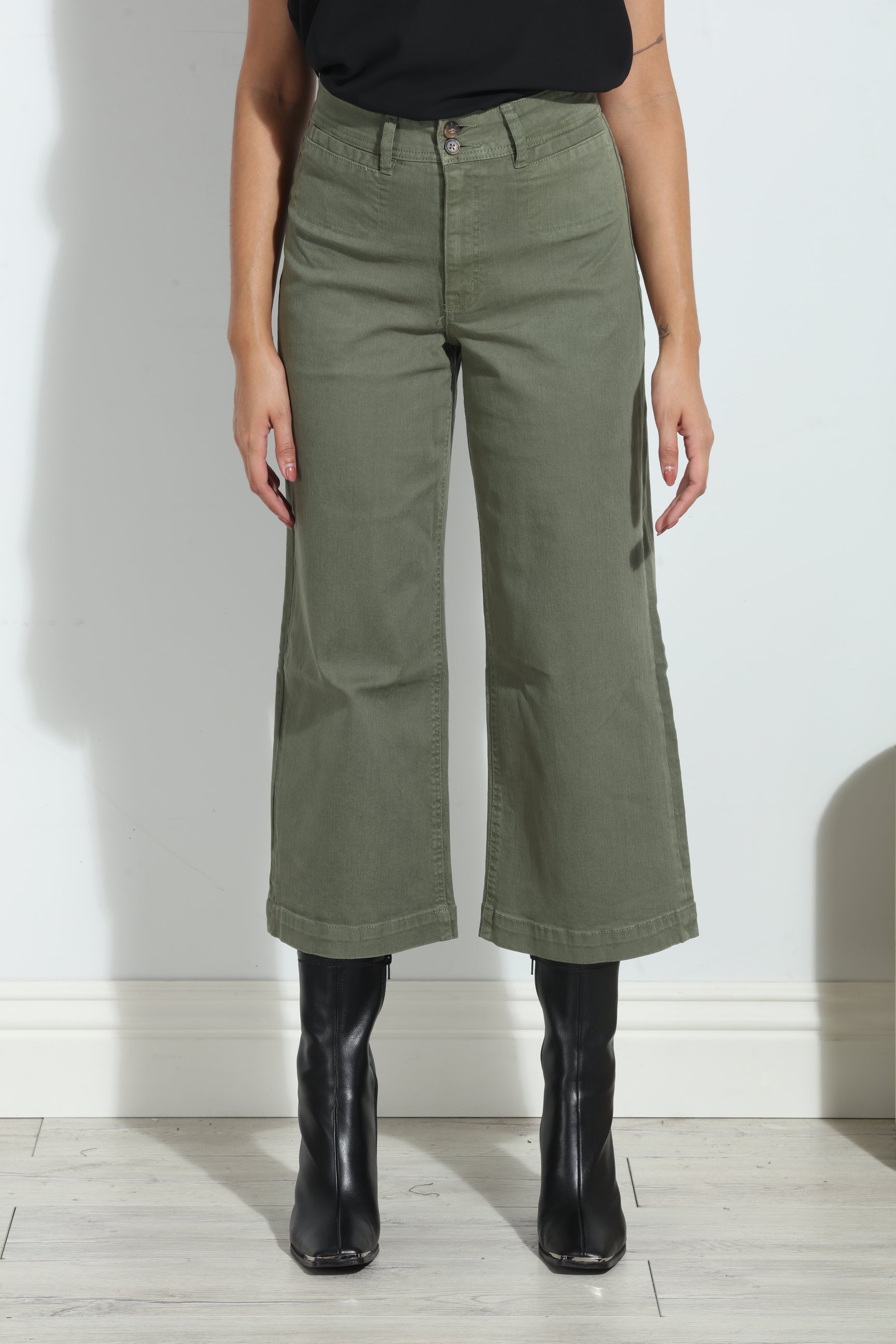 Unpublished Gemma Olive Cropped  Pant-FINAL SALE